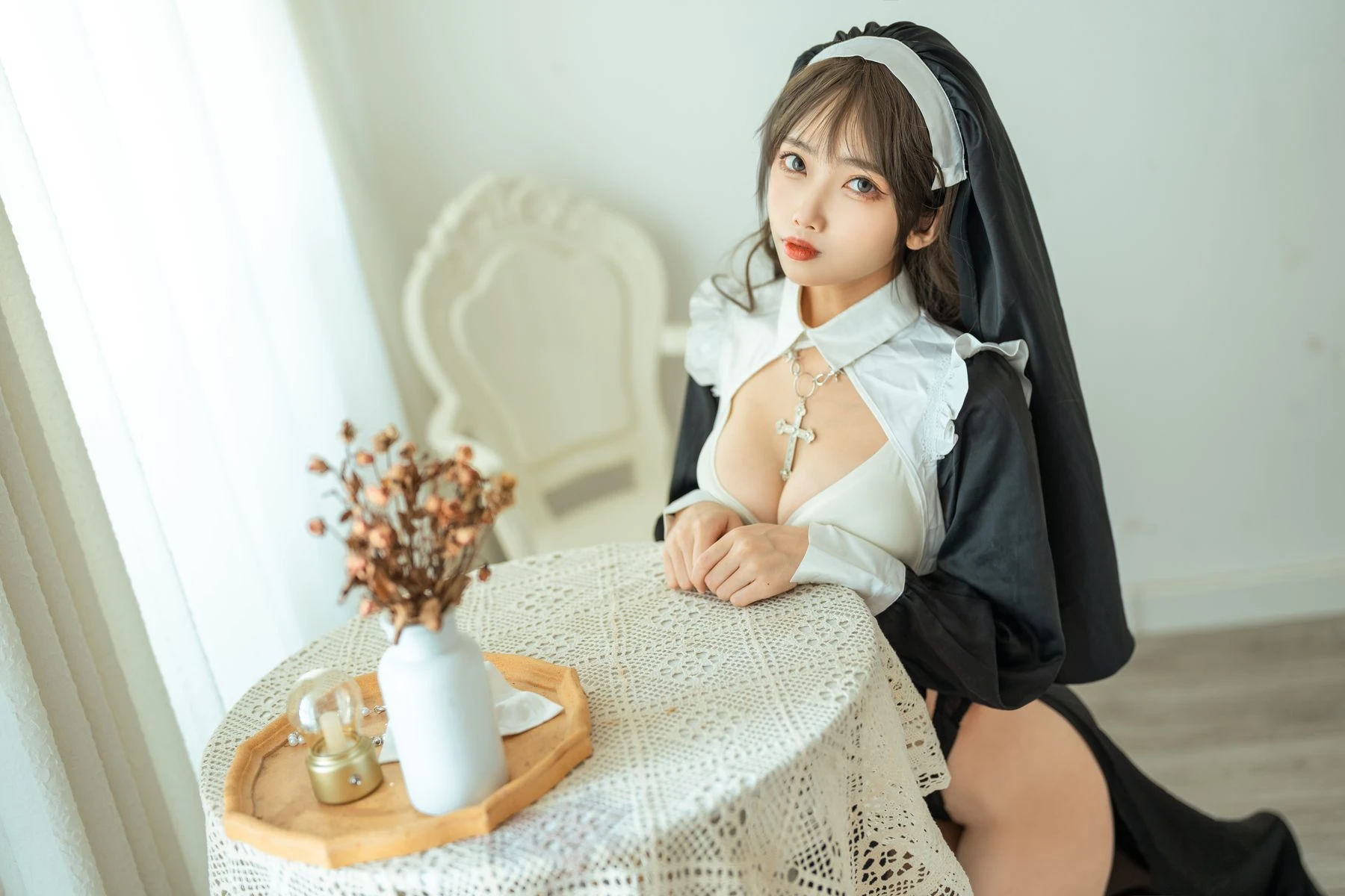 優雅時刻校花街拍寫真 – 夏日知性風採再現珍藏 - 28