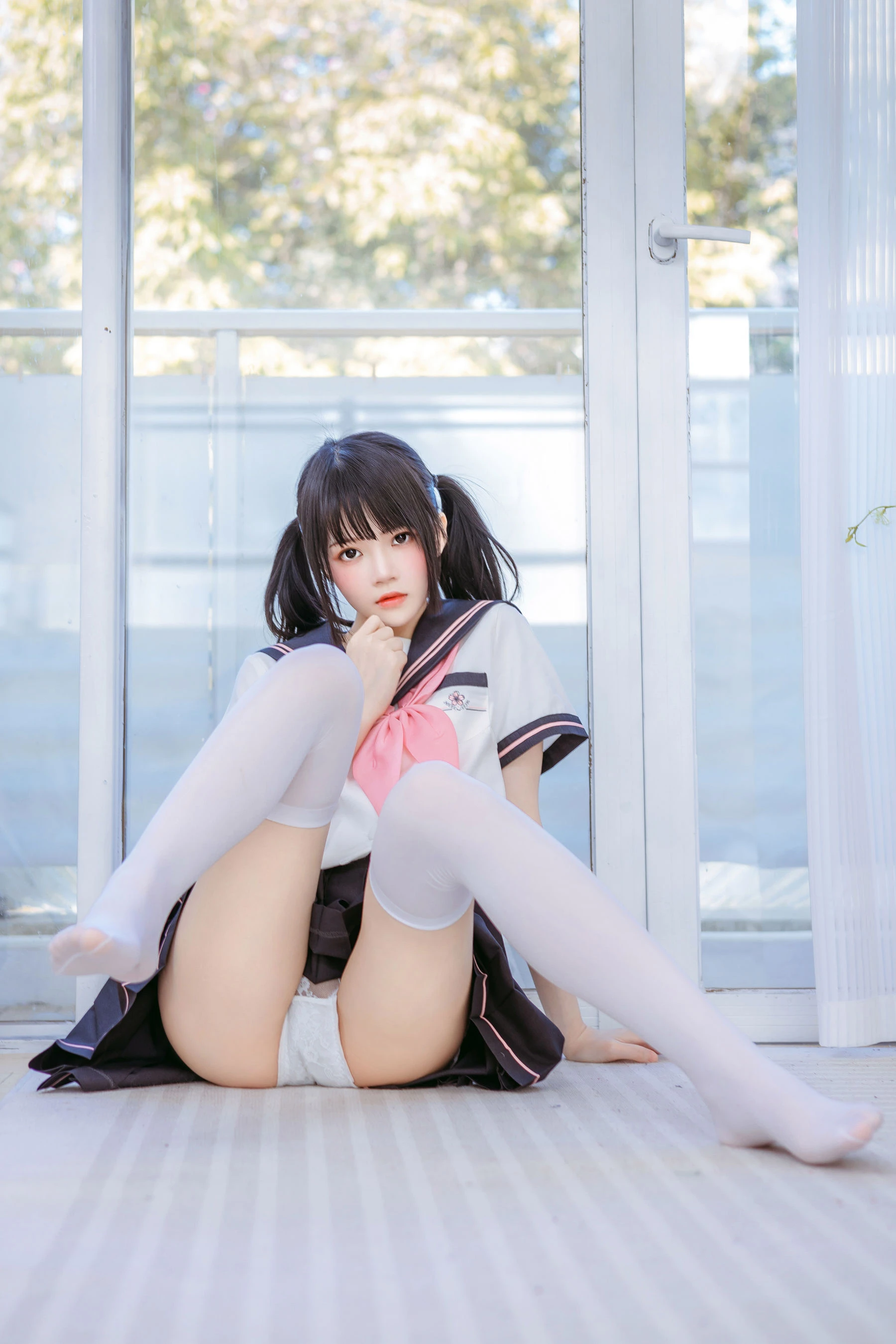 [熟女]郭梓涵超清寫真館藝術藝術：郭梓涵性感神韻綻放長腿完美曲線寫真 - 1