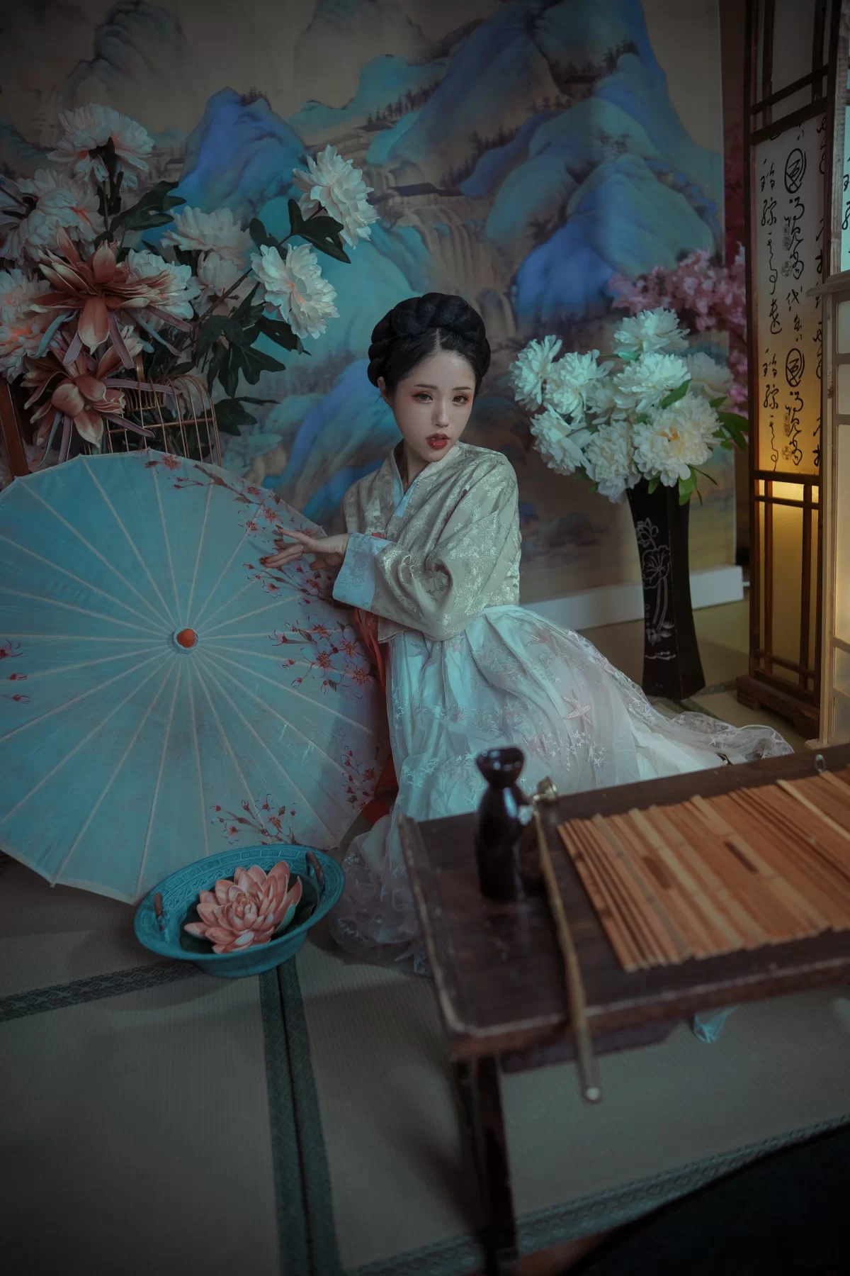[熟女]高心怡室內高清大片珍藏：高心怡甜美演繹曲線完美神韻綻放寫真藝術 - 1