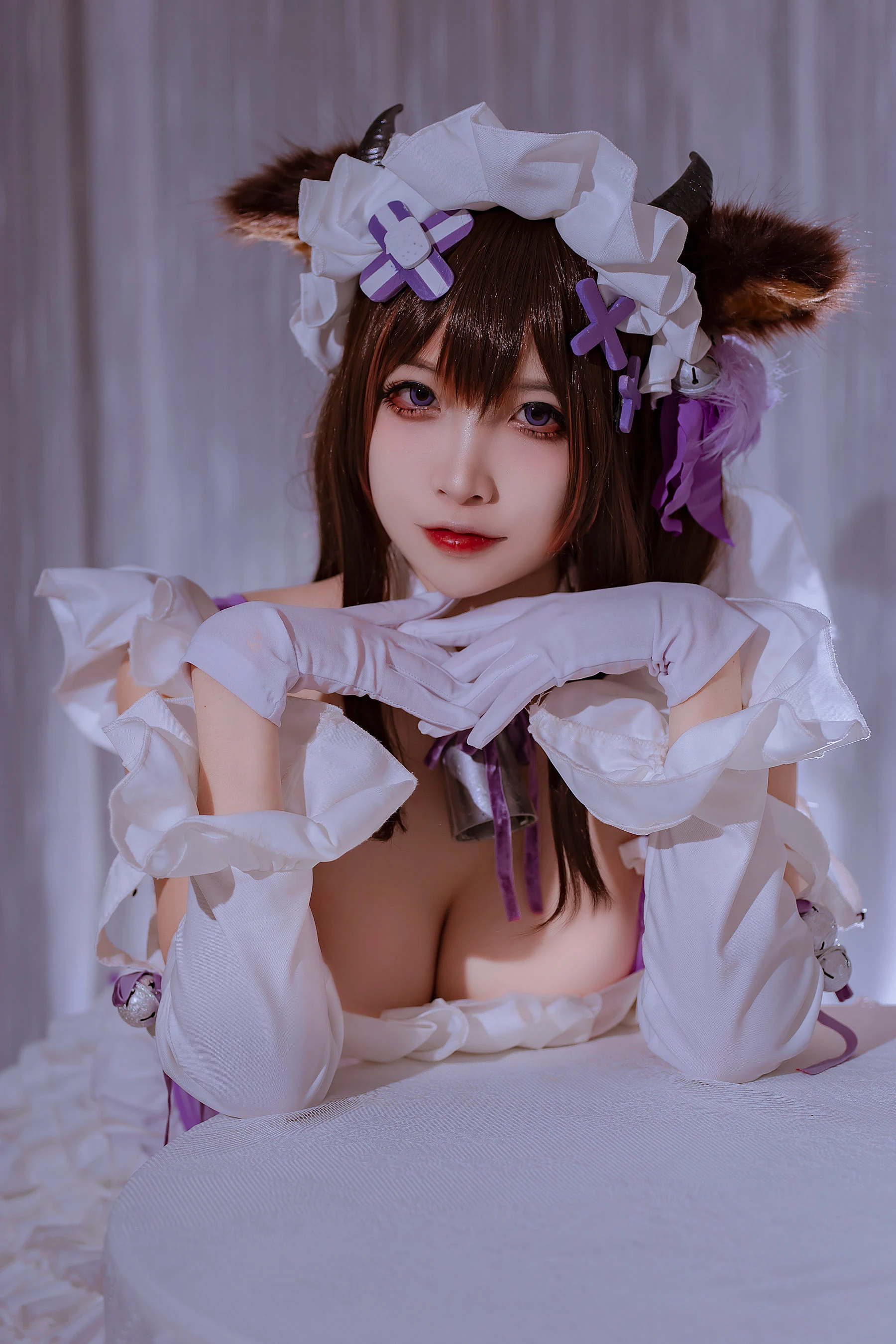 [美模]謝雨菲謝雨菲私藏高清大片：寫真館清純魅力彰顯翹臀寫真合集 - 32