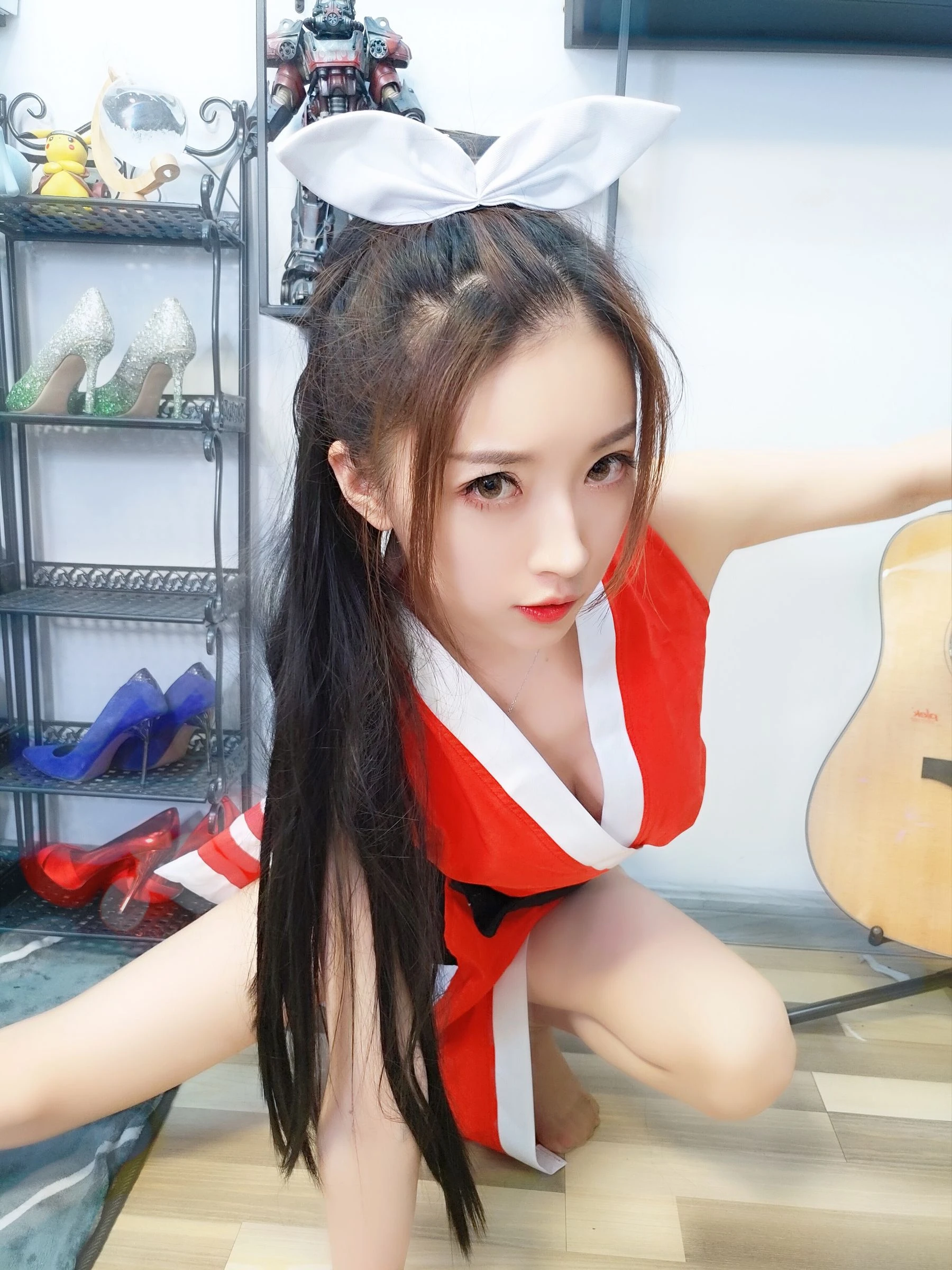 [Cosplay]梁莉琪梁莉琪街拍首發寫真：性感格調釋放美胸誘惑釋放寫真大片 - 1