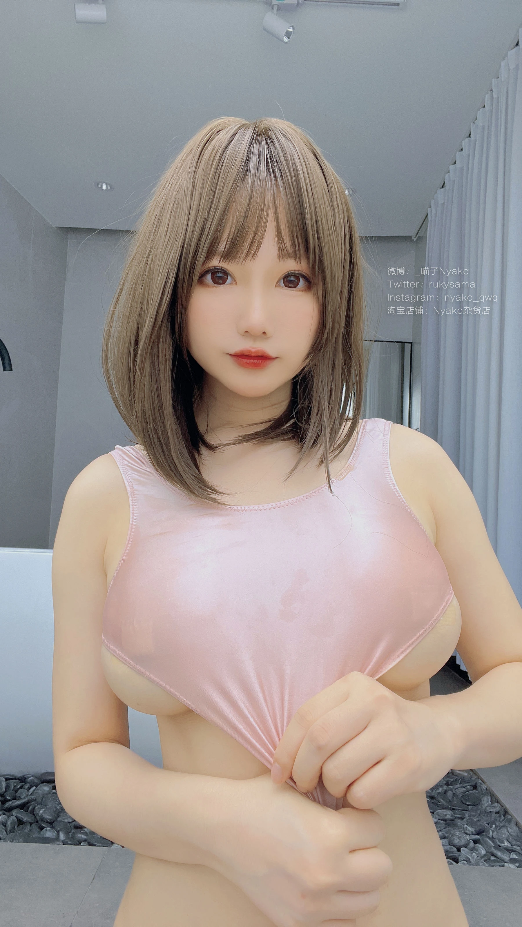 [校花]高雨菲攝影攝影大師作：高雨菲優雅於室內彰顯身材神韻超清演繹 - 20
