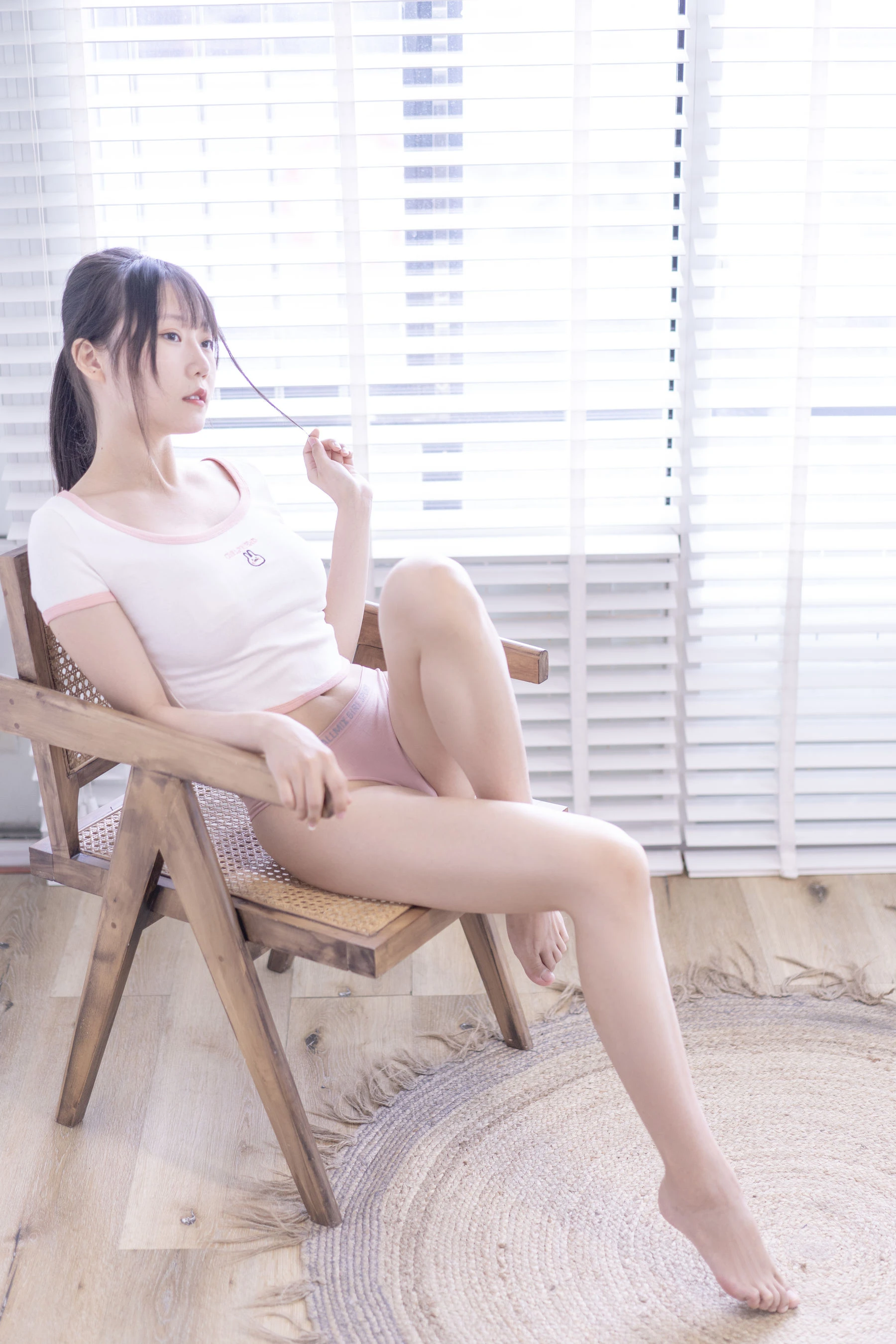 [藝人]鄧雅琪寫真攝影大師作：鄧雅琪魅惑於自然光凸顯美胸韻味珍藏演繹 - 54