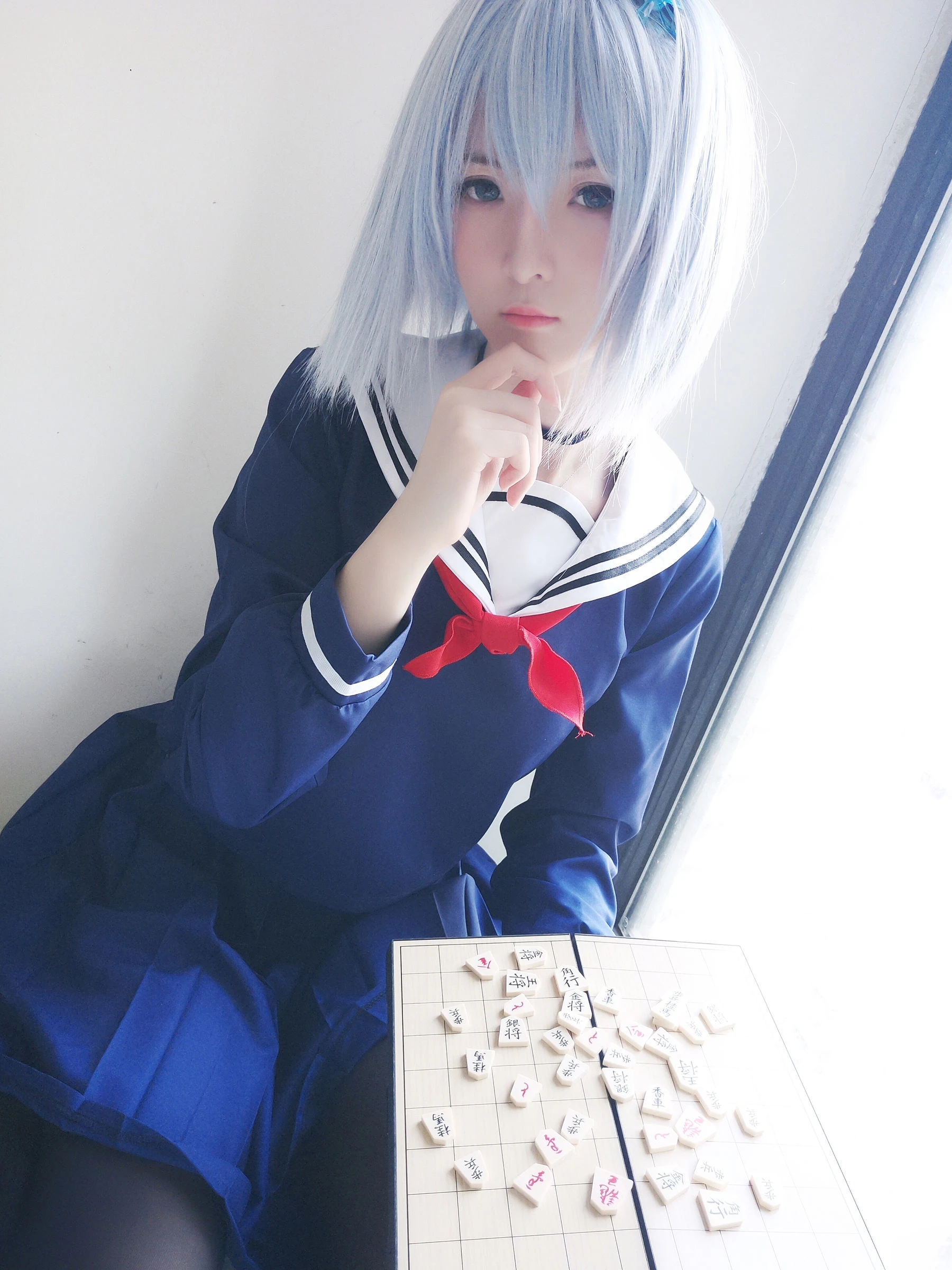 [美女]周雨含室內超清大片珍藏：周雨含性感演繹長腿完美風採凸顯寫真藝術 - 12