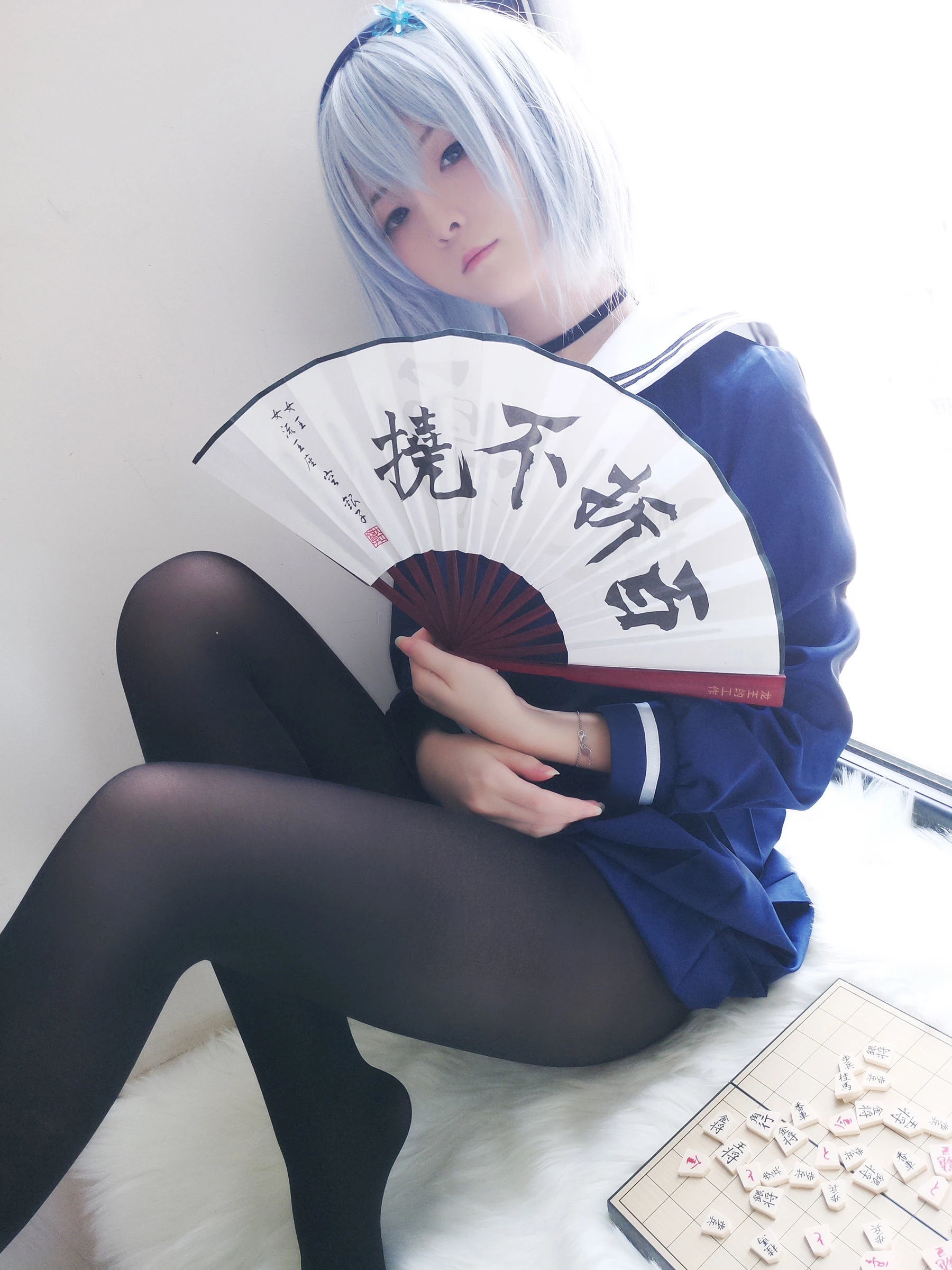 [美女]周雨含室內超清大片珍藏：周雨含性感演繹長腿完美風採凸顯寫真藝術 - 8