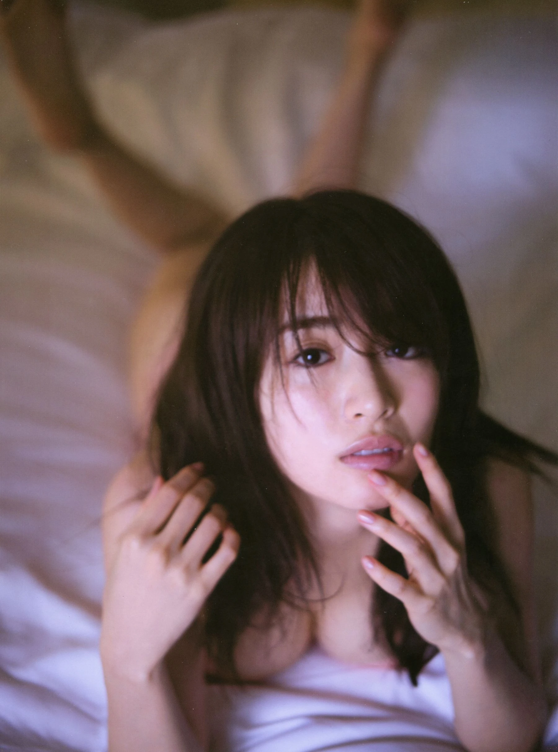 [辣妹]曾思雨藝術攝影大師作：曾思雨優雅於戶外釋放美胸風採大圖演繹 - 108