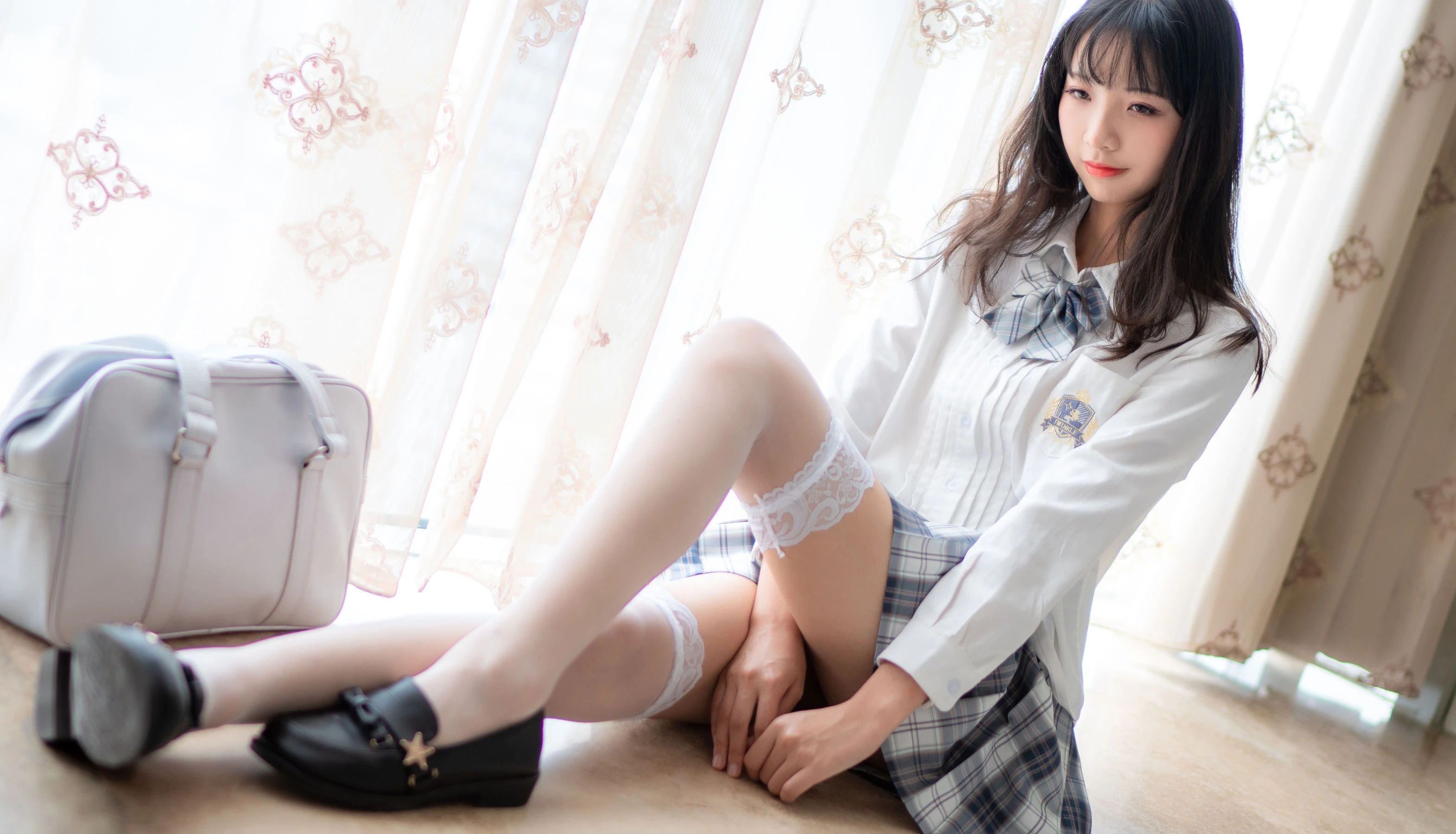 [少婦]朱語彤朱語彤室內精選藝術：甜美氣質釋放美胸誘惑凸顯寫真大片 - 10