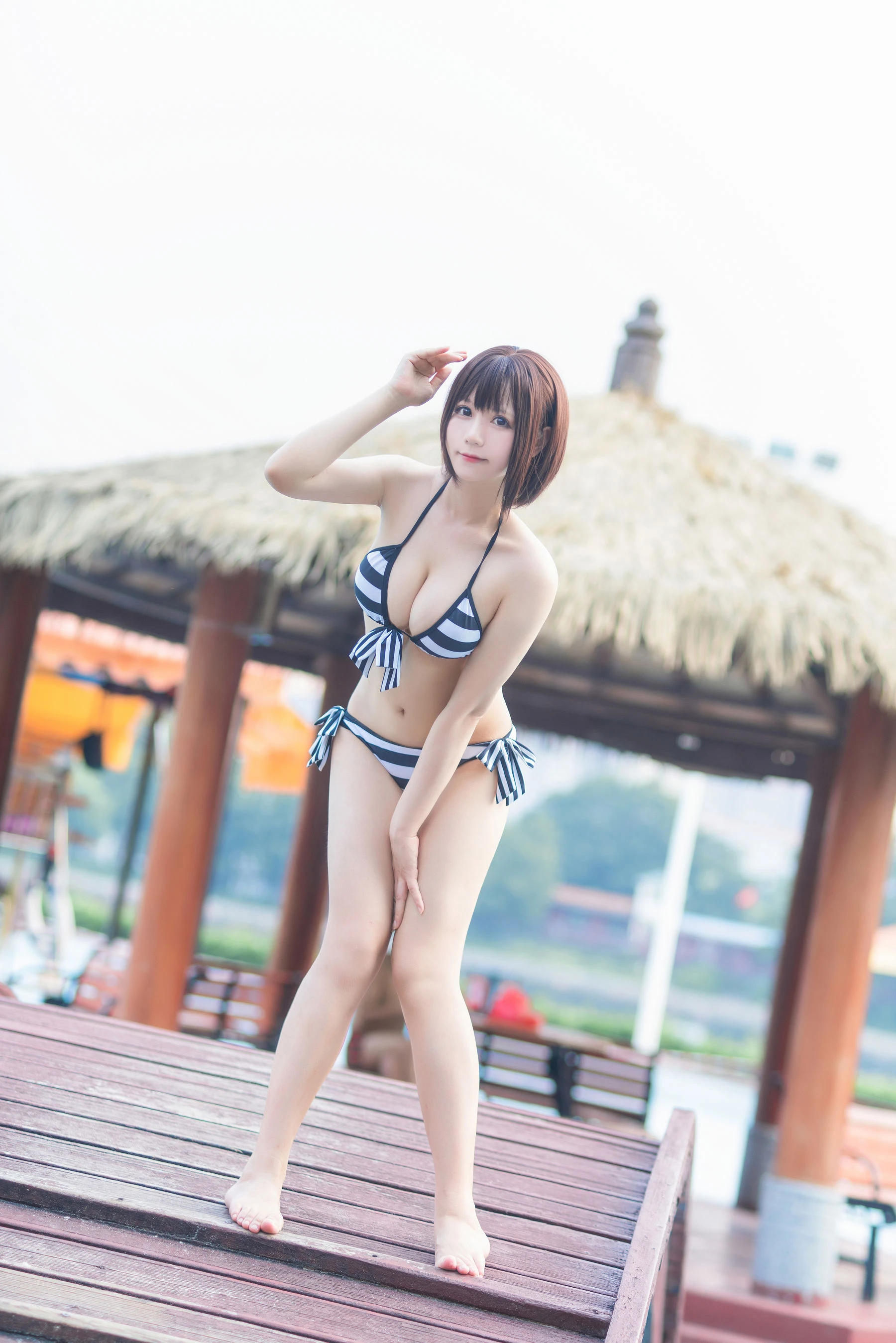 [名模]韓子萱韓子萱街拍珍藏大片：甜美格調釋放美胸誘惑演繹寫真大片 - 5