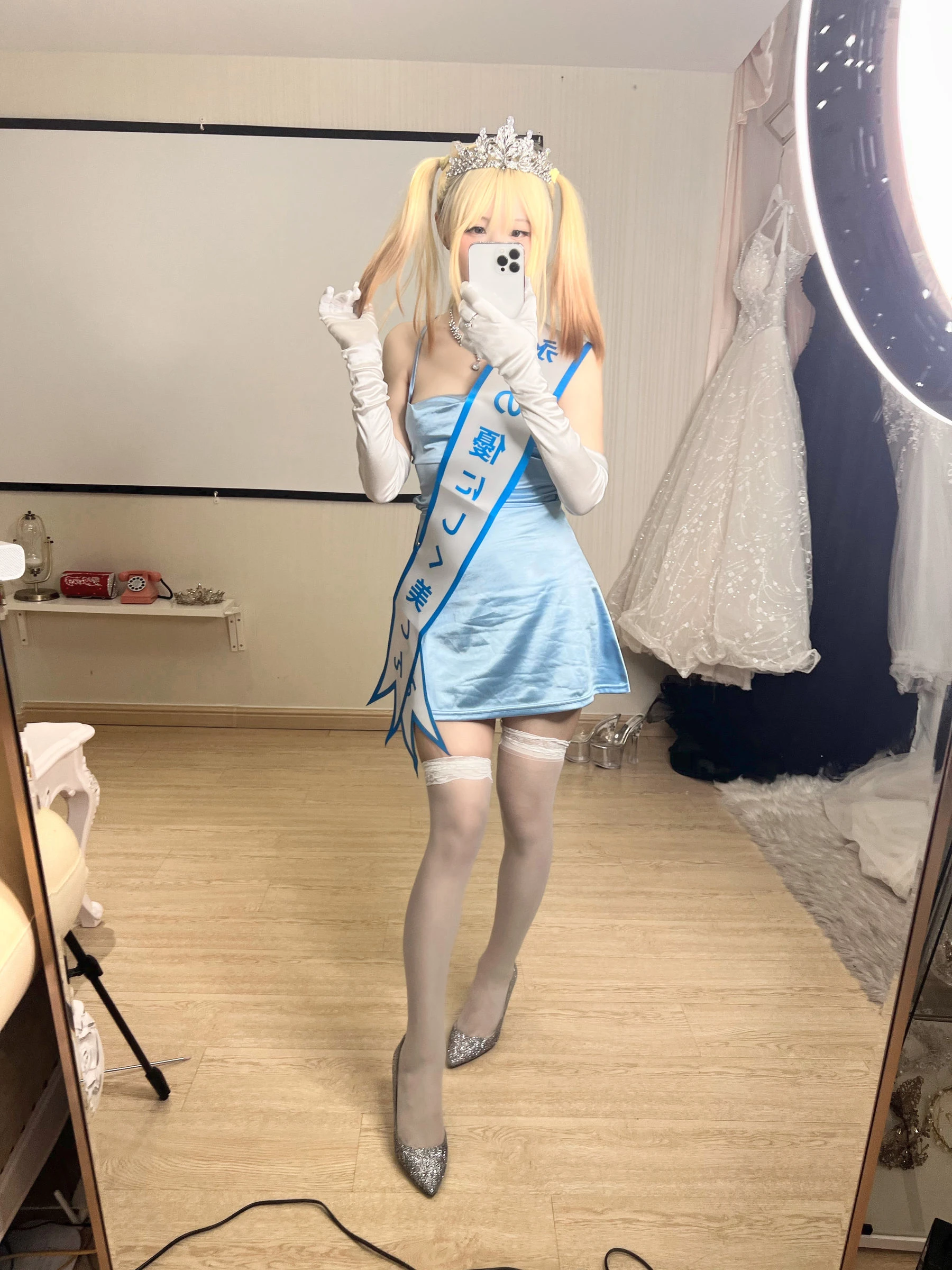 [紅人]周詩怡街拍超清藝術珍藏：周詩怡優雅演繹美腿完美魅力釋放寫真藝術 - 16