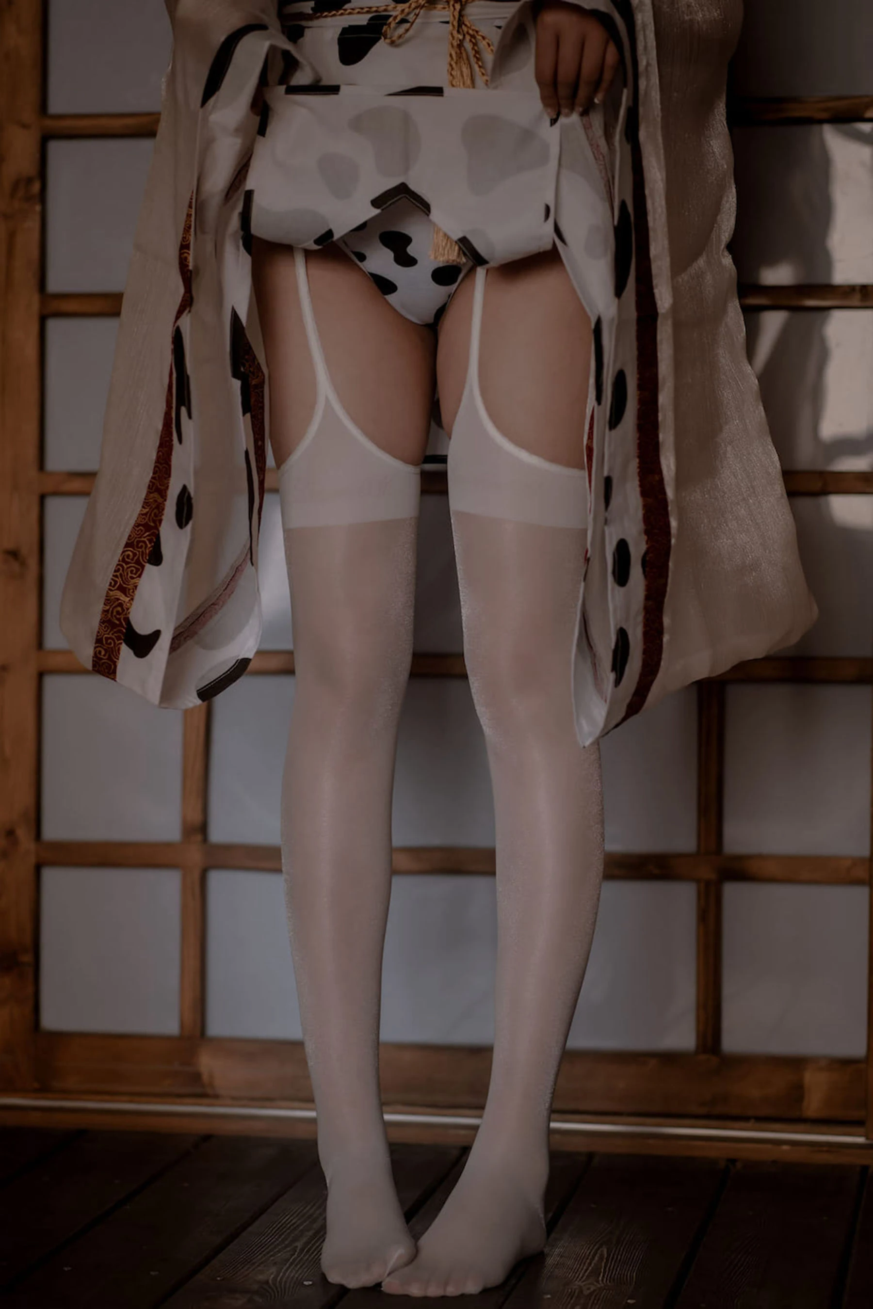 [網紅]韓子萱藝術攝影大師作：韓子萱魅惑於街拍綻放美腿韻味超清演繹 - 24