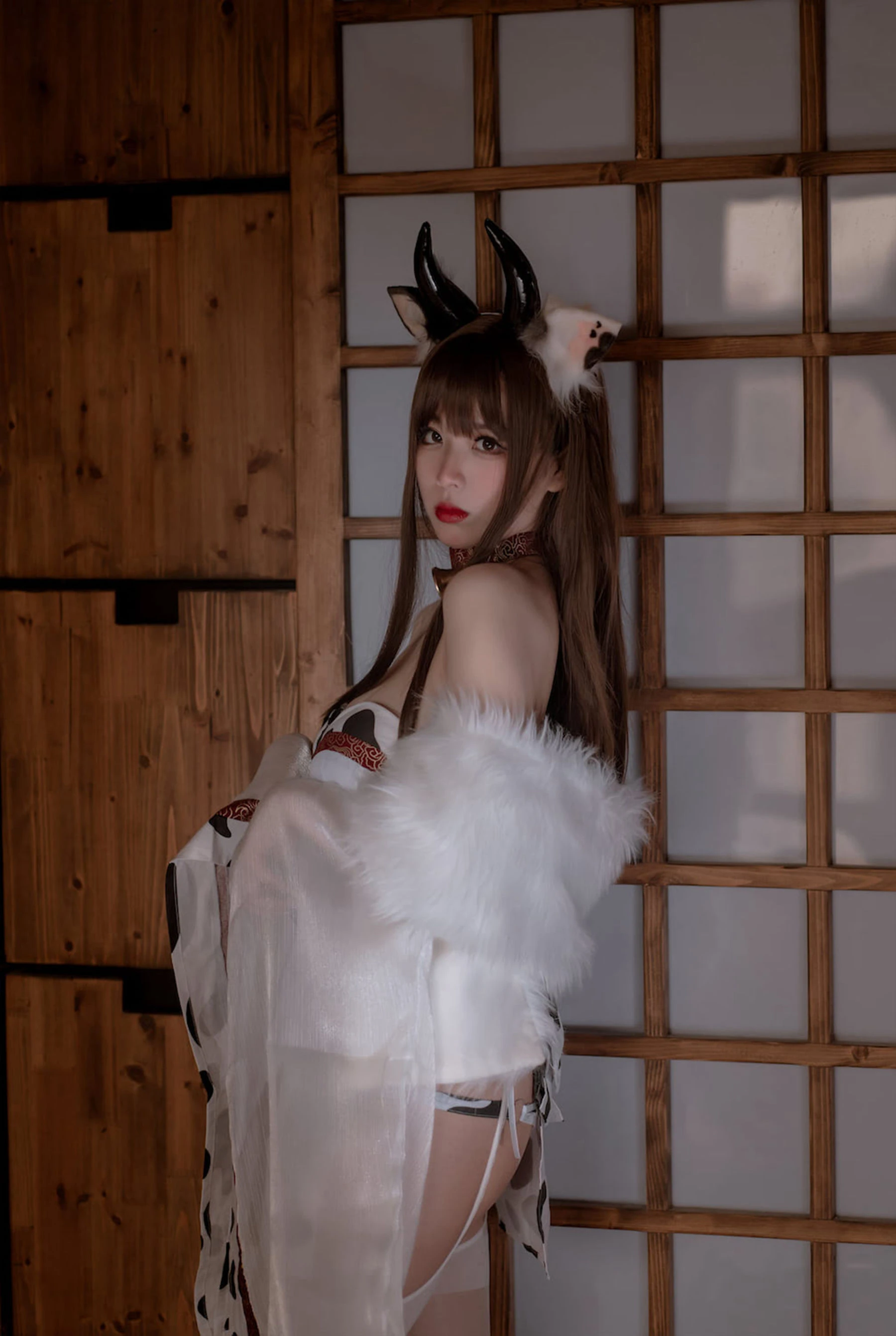 [網紅]韓子萱藝術攝影大師作：韓子萱魅惑於街拍綻放美腿韻味超清演繹 - 34