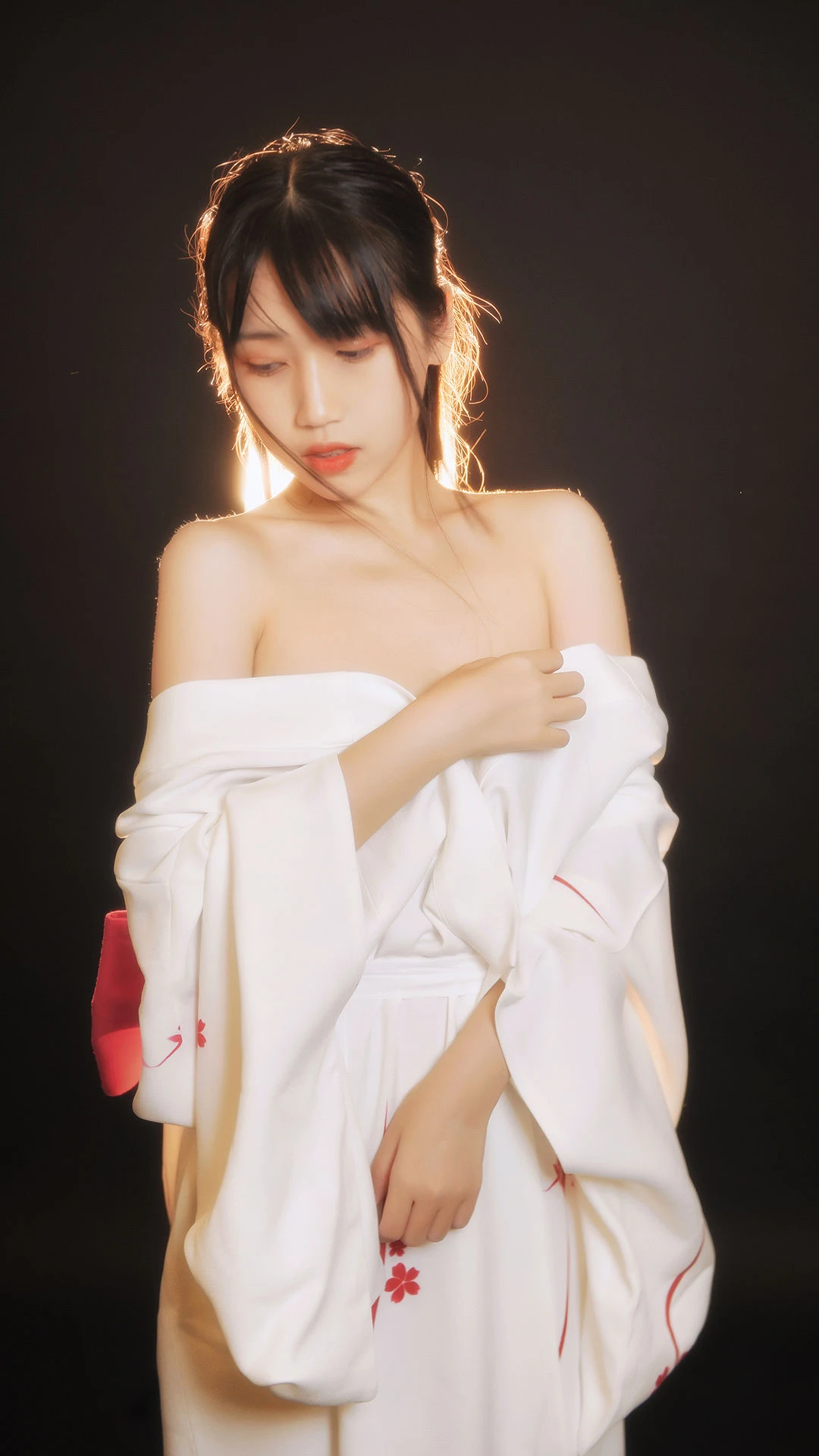 [美模]林雨婷林雨婷街拍精選美圖：甜美風採釋放美胸誘惑凸顯寫真大片 - 18