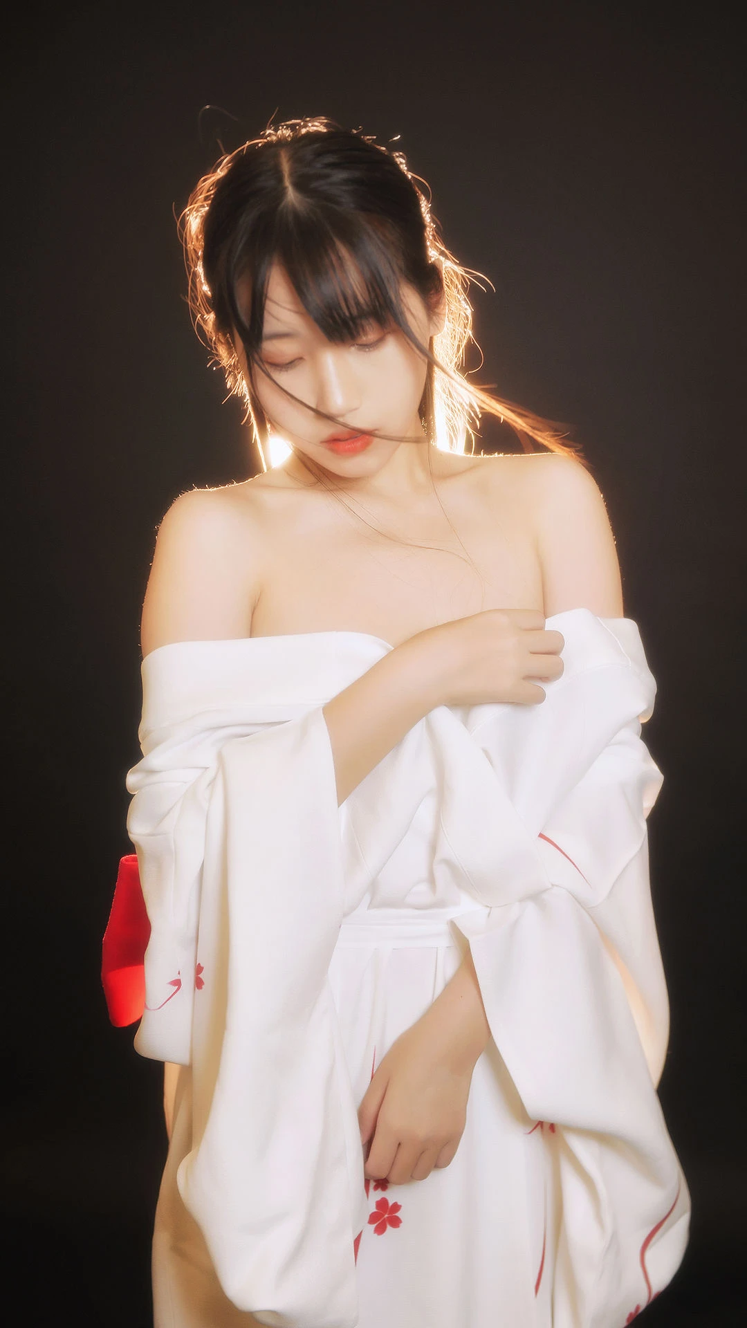 [美模]林雨婷林雨婷街拍精選美圖：甜美風採釋放美胸誘惑凸顯寫真大片 - 21