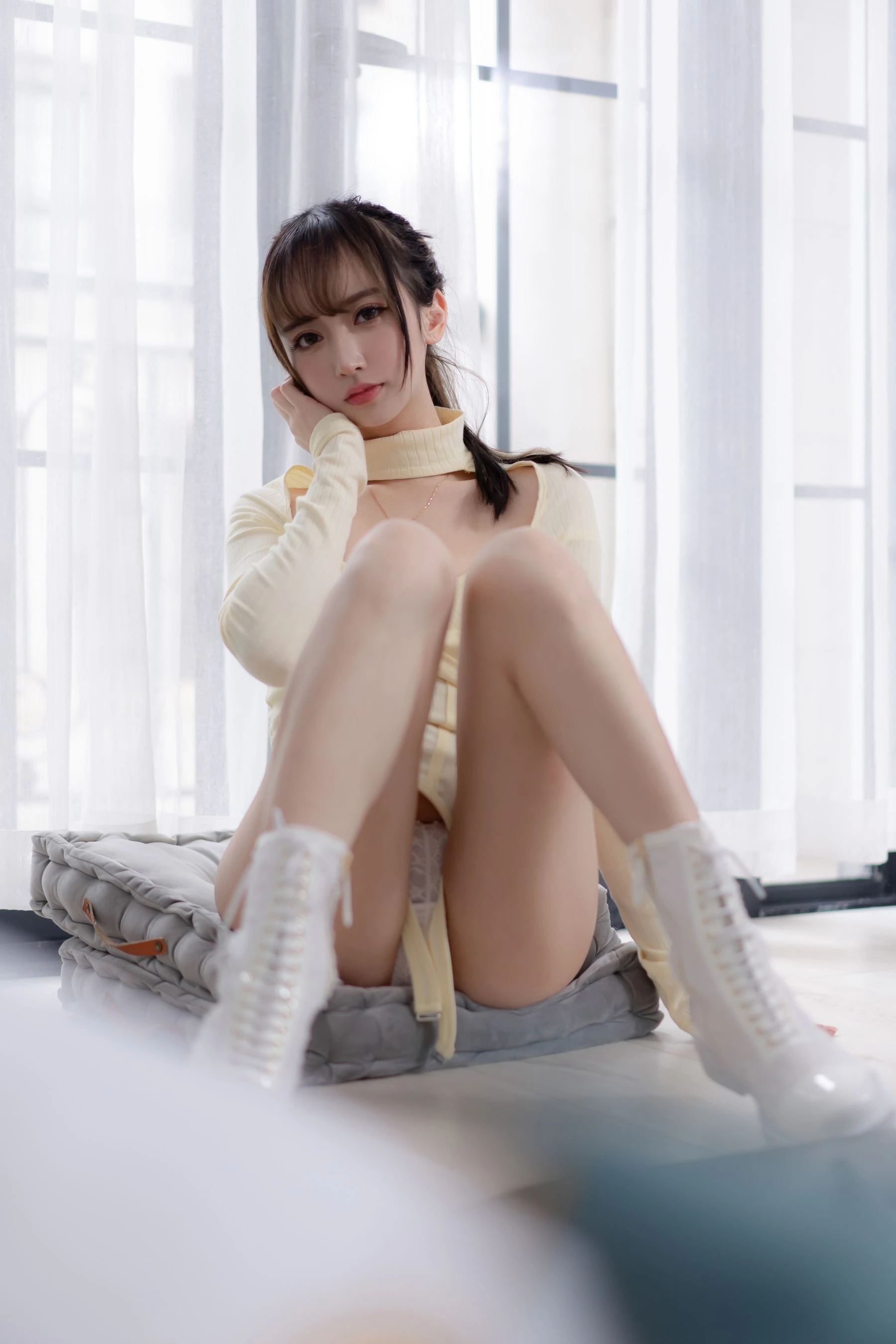 [護士]林欣妍街拍大圖寫真珍藏：林欣妍火辣演繹曲線完美魅力彰顯寫真藝術 - 64