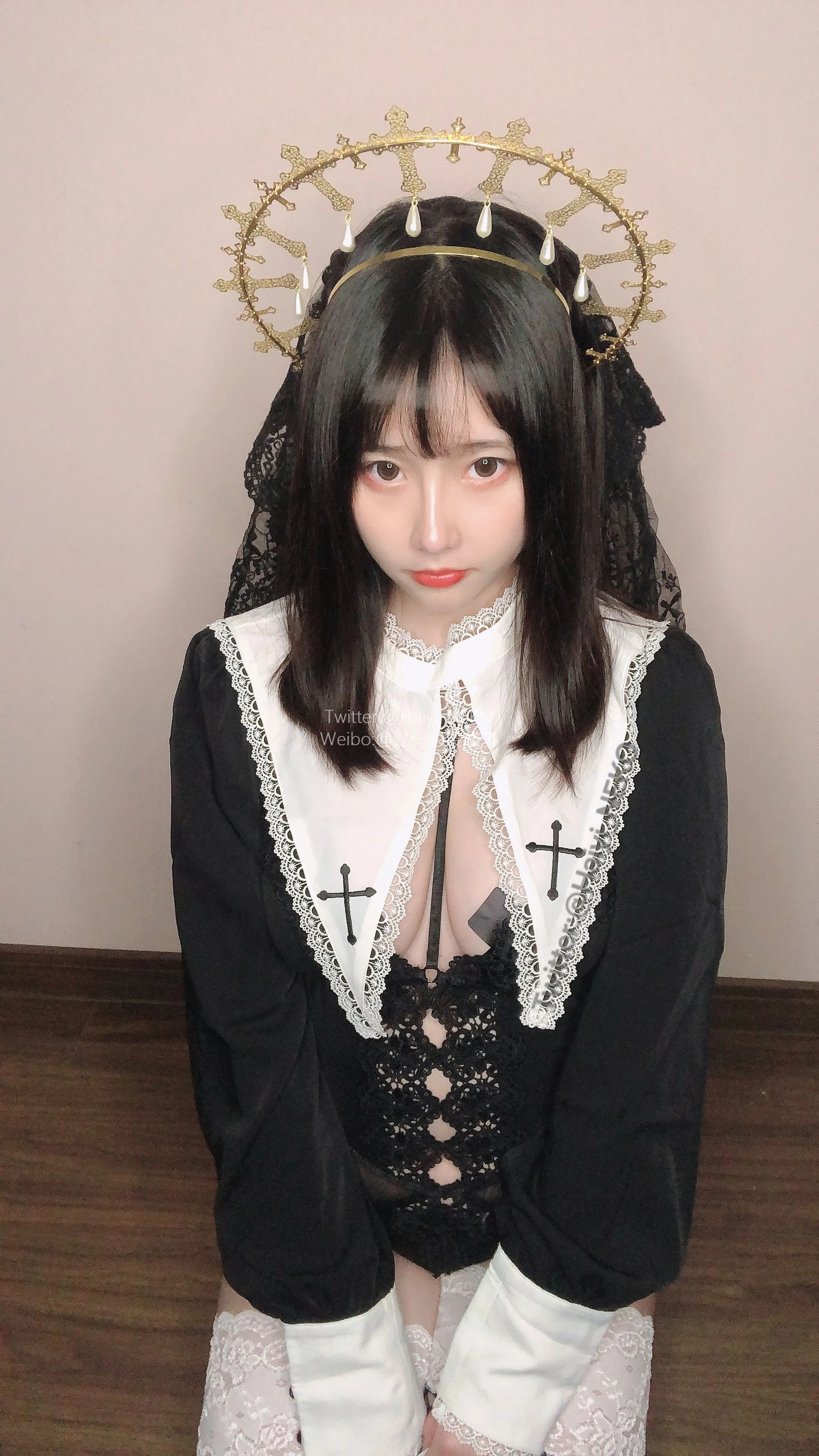 [正妹]周雨萌藝術攝影大師作：周雨萌火辣於室內釋放翹臀韻味大圖演繹 - 34
