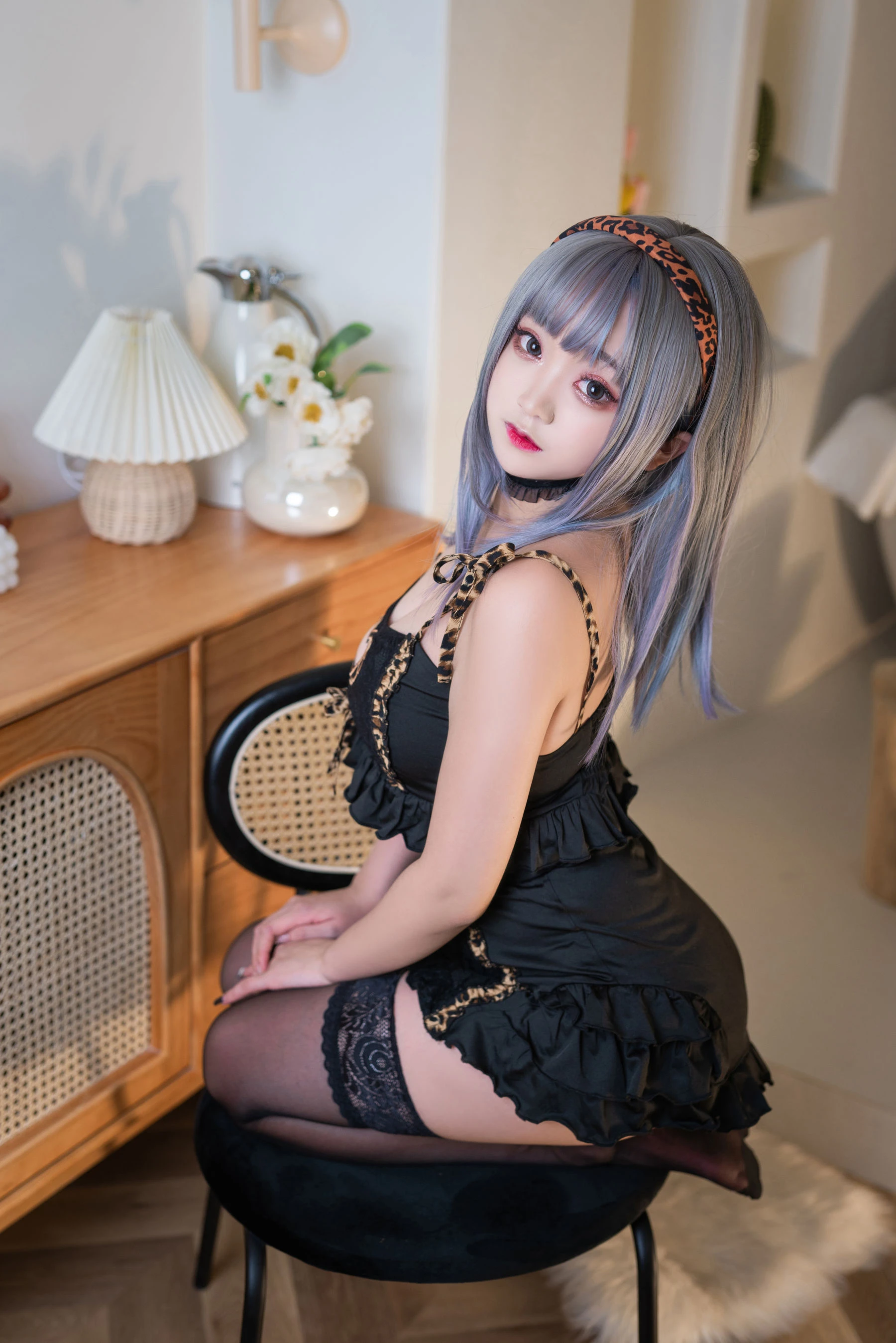 [Cosplay]張慧新張慧新戶外高清大片：甜美魅力釋放長腿誘惑演繹寫真大片 - 31