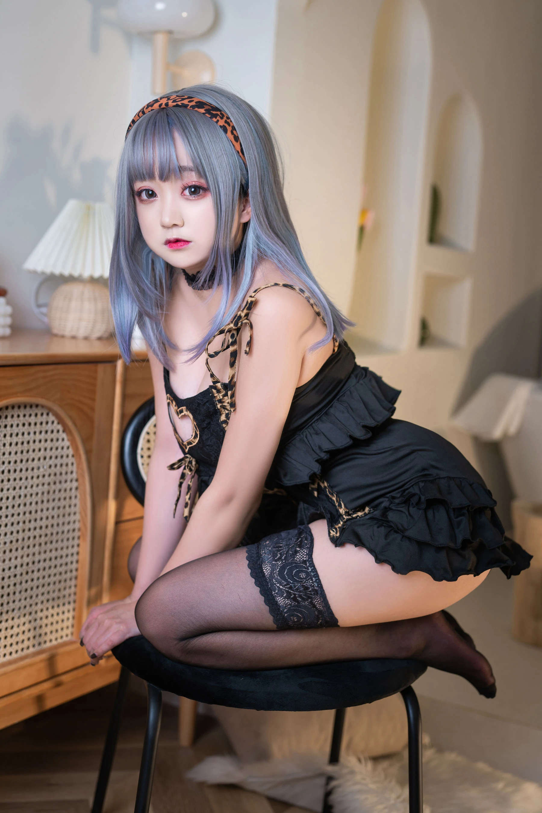 [Cosplay]張慧新張慧新戶外高清大片：甜美魅力釋放長腿誘惑演繹寫真大片 - 34