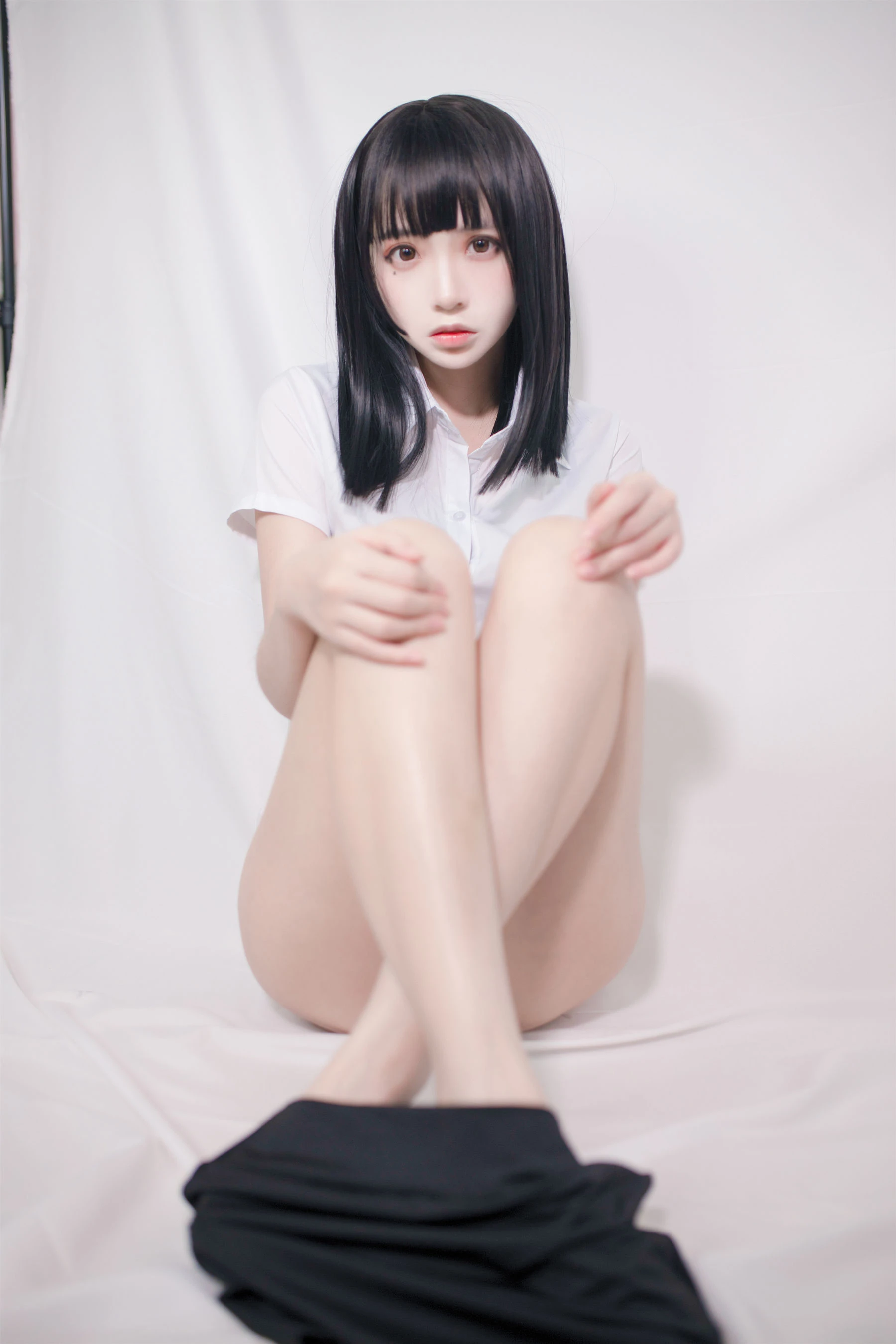 [小蘿莉]周雨靜超清戶外攝影藝術：周雨靜性感風採凸顯翹臀完美曲線寫真 - 23