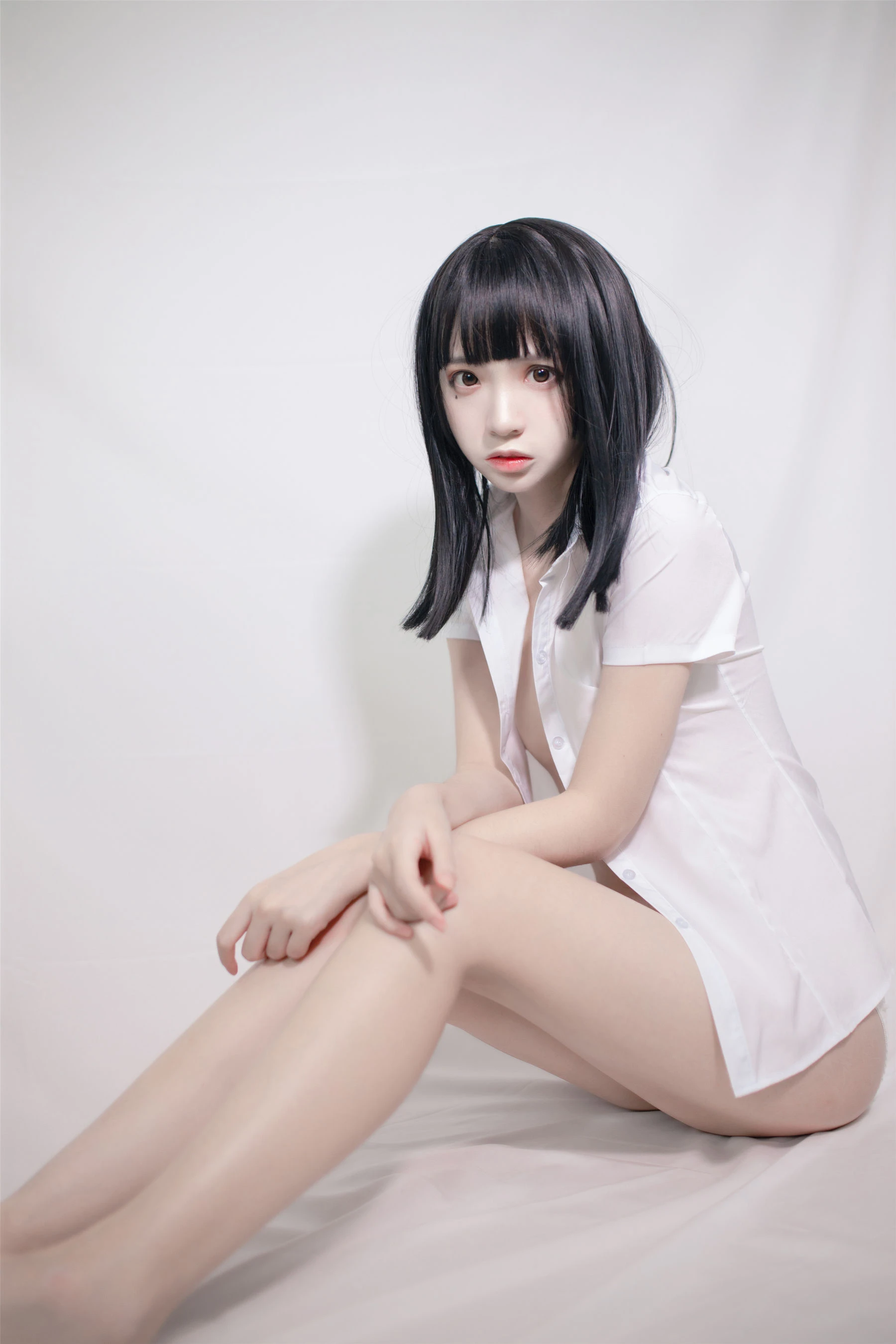 [小蘿莉]周雨靜超清戶外攝影藝術：周雨靜性感風採凸顯翹臀完美曲線寫真 - 26