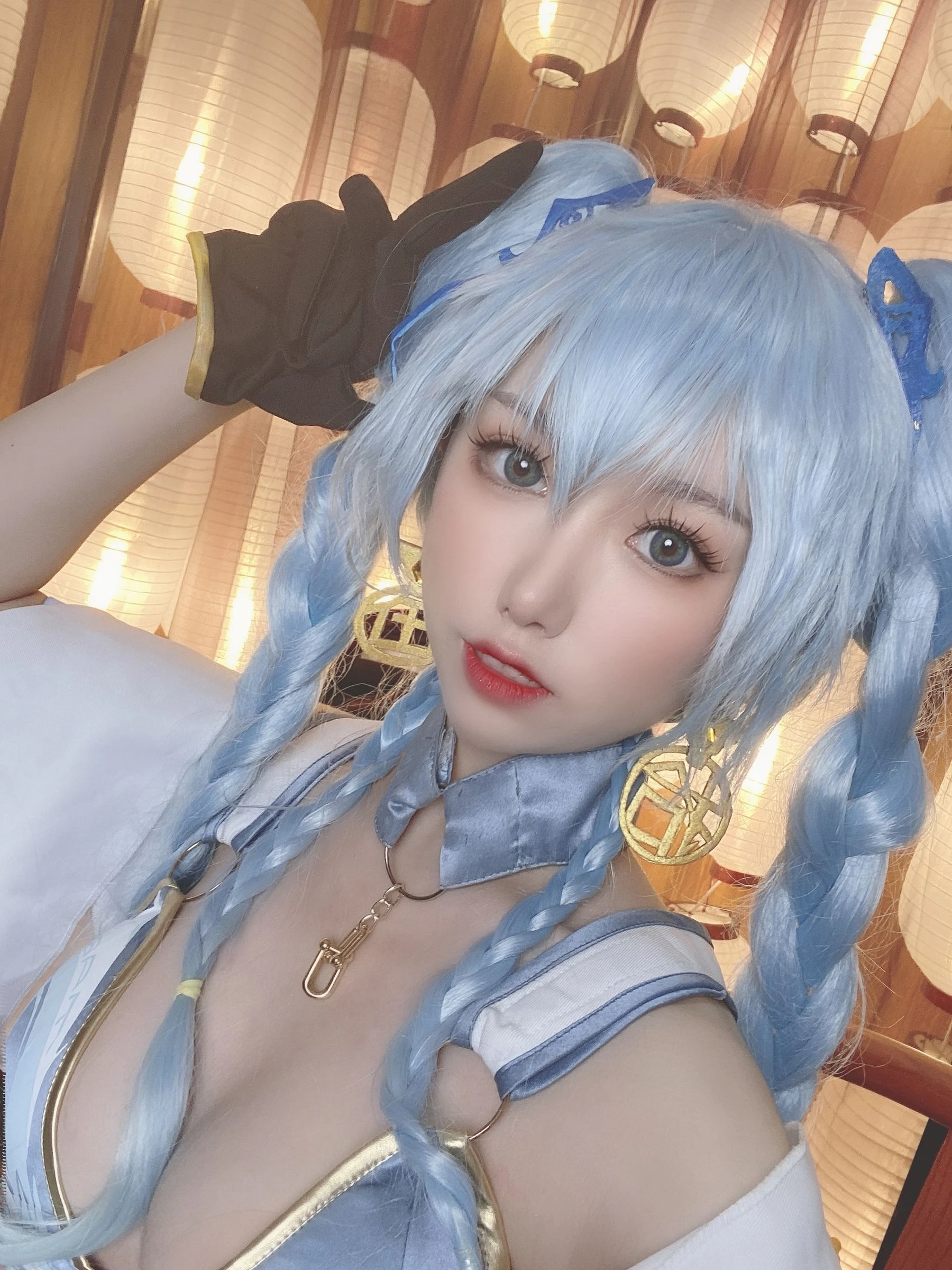 [辣妹]曹雨萱首發作品作品：室內攝影魅惑詮釋曹雨萱曲線曲線風情綻放寫真集 - 1
