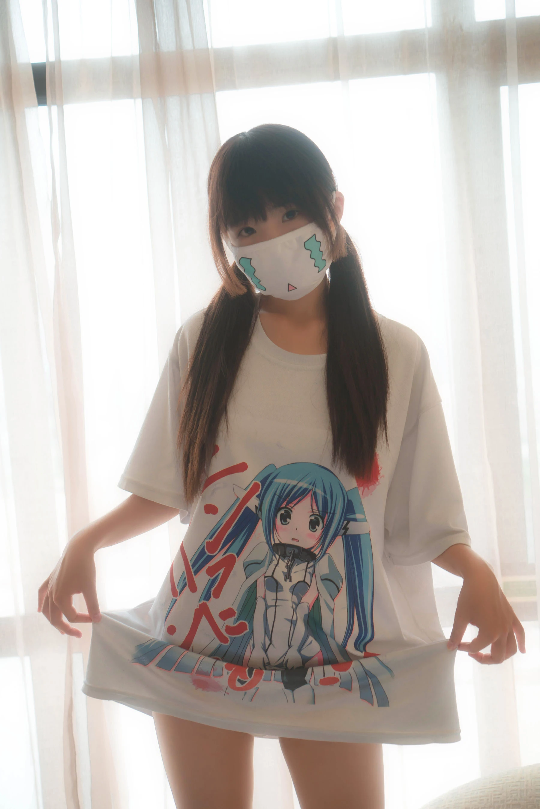 [網紅]宋思瑤宋思瑤私藏珍藏圖集：寫真館優雅風情展現身材寫真合集 - 10