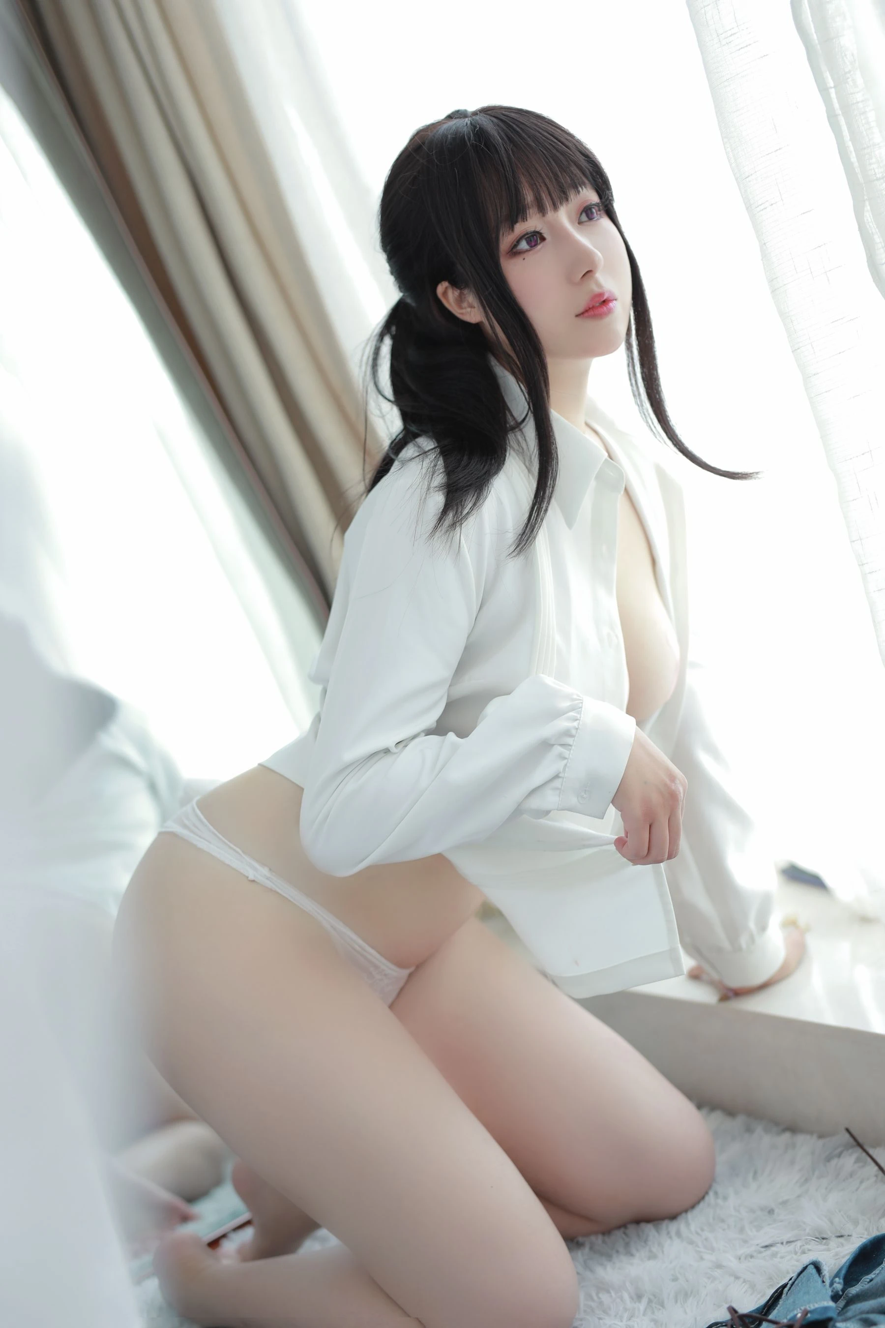 [藝人]韓雅琪美圖圖集精選：韓雅琪火辣格調於室內詮釋美腿曲線獨家攝影 - 18