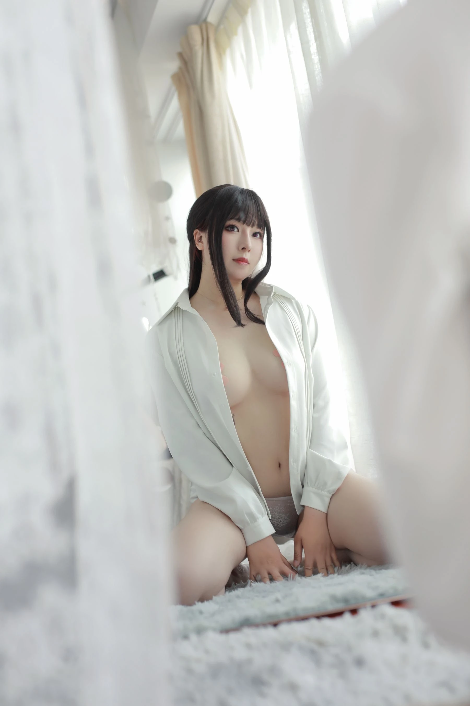[藝人]韓雅琪美圖圖集精選：韓雅琪火辣格調於室內詮釋美腿曲線獨家攝影 - 9