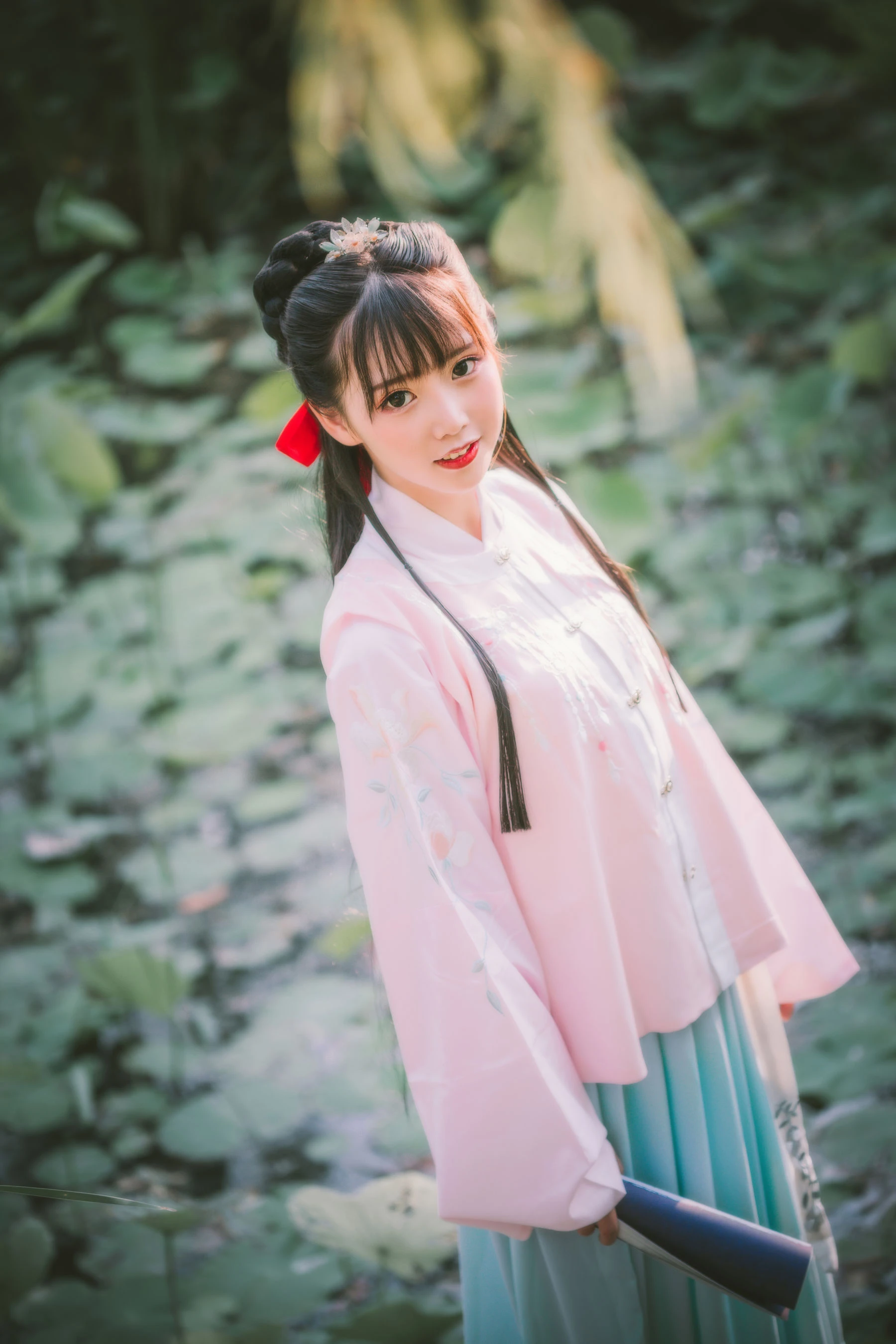 [甜心]徐雨彤徐雨彤私房珍藏圖集：時尚神韻釋放美胸誘惑演繹寫真大片 - 18