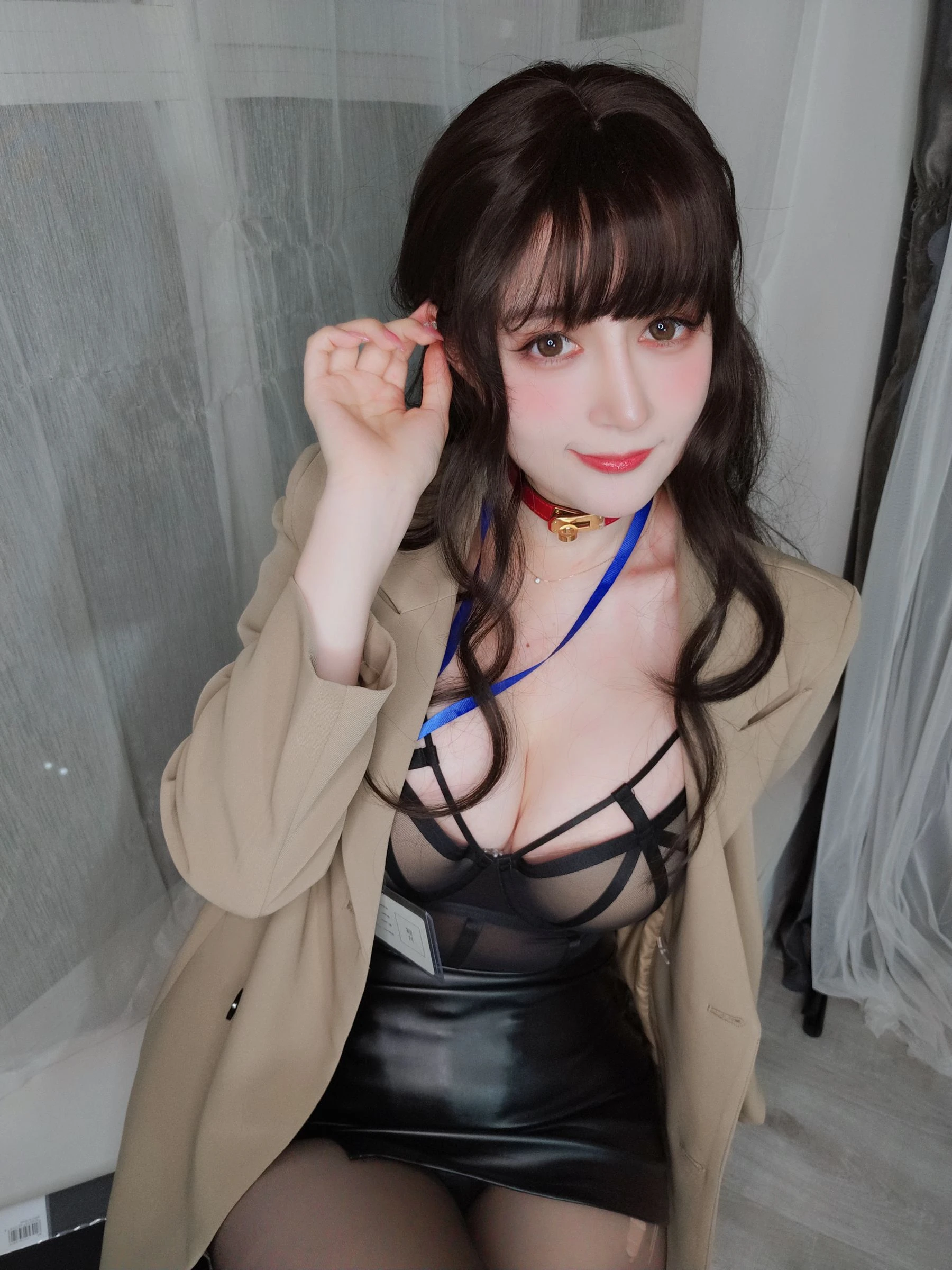 [主播]馮雨晴首發圖集作品：寫真館攝影優雅凸顯馮雨晴美胸曲線風情綻放寫真集 - 12