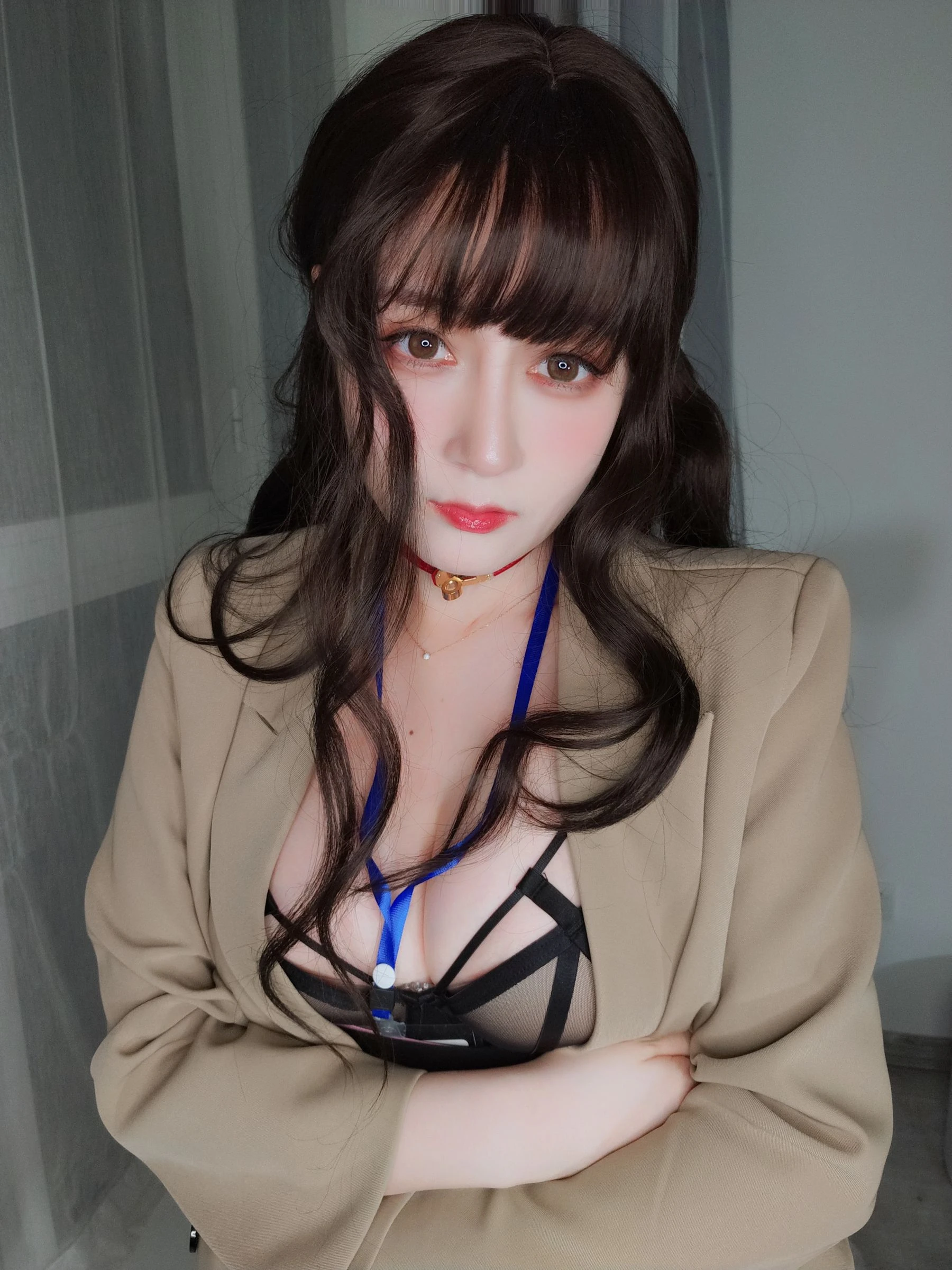 [主播]馮雨晴首發圖集作品：寫真館攝影優雅凸顯馮雨晴美胸曲線風情綻放寫真集 - 19