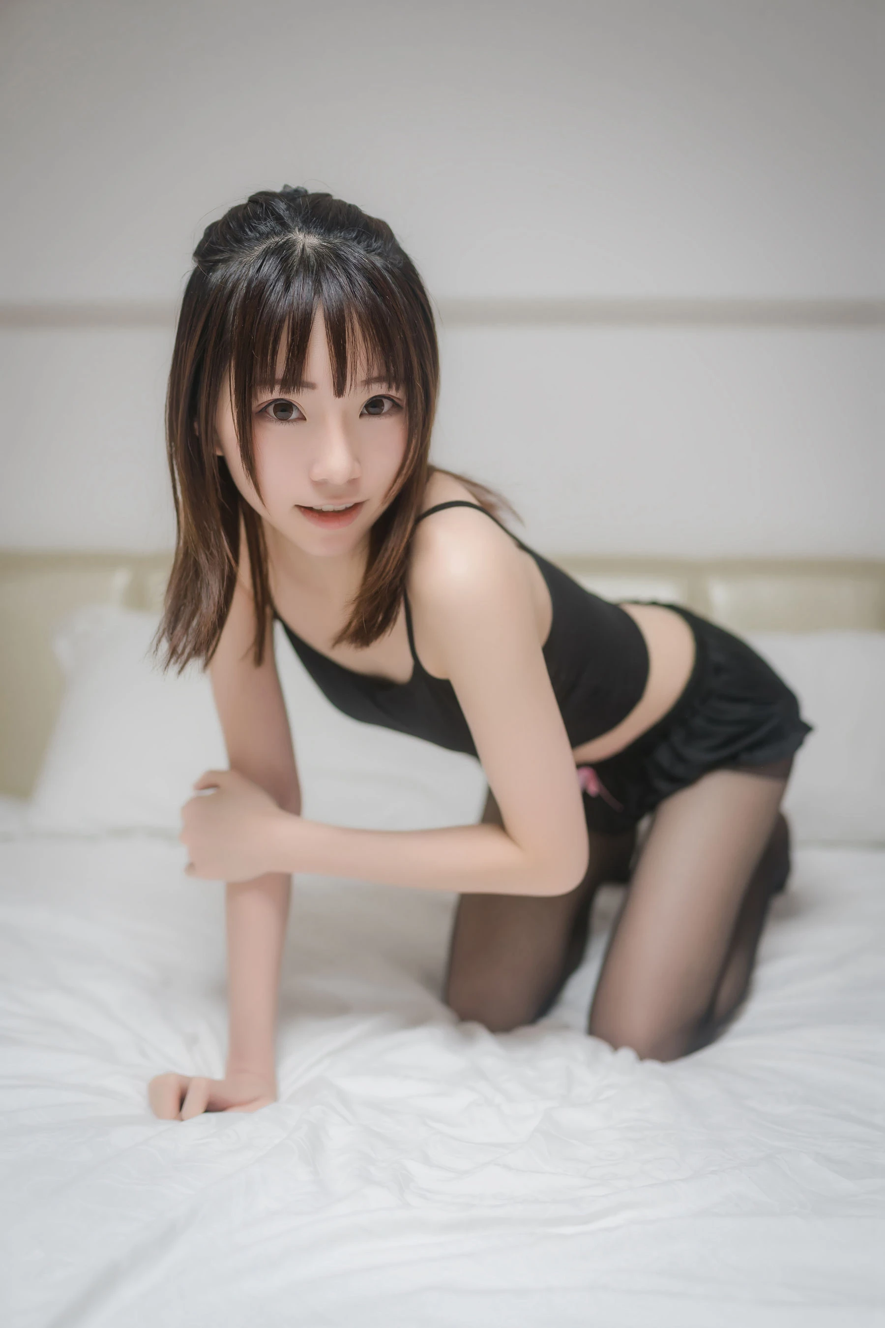 [御姐]高莉琪首發戶外攝影藝術：高莉琪甜美魅力釋放長腿完美曲線寫真 - 35