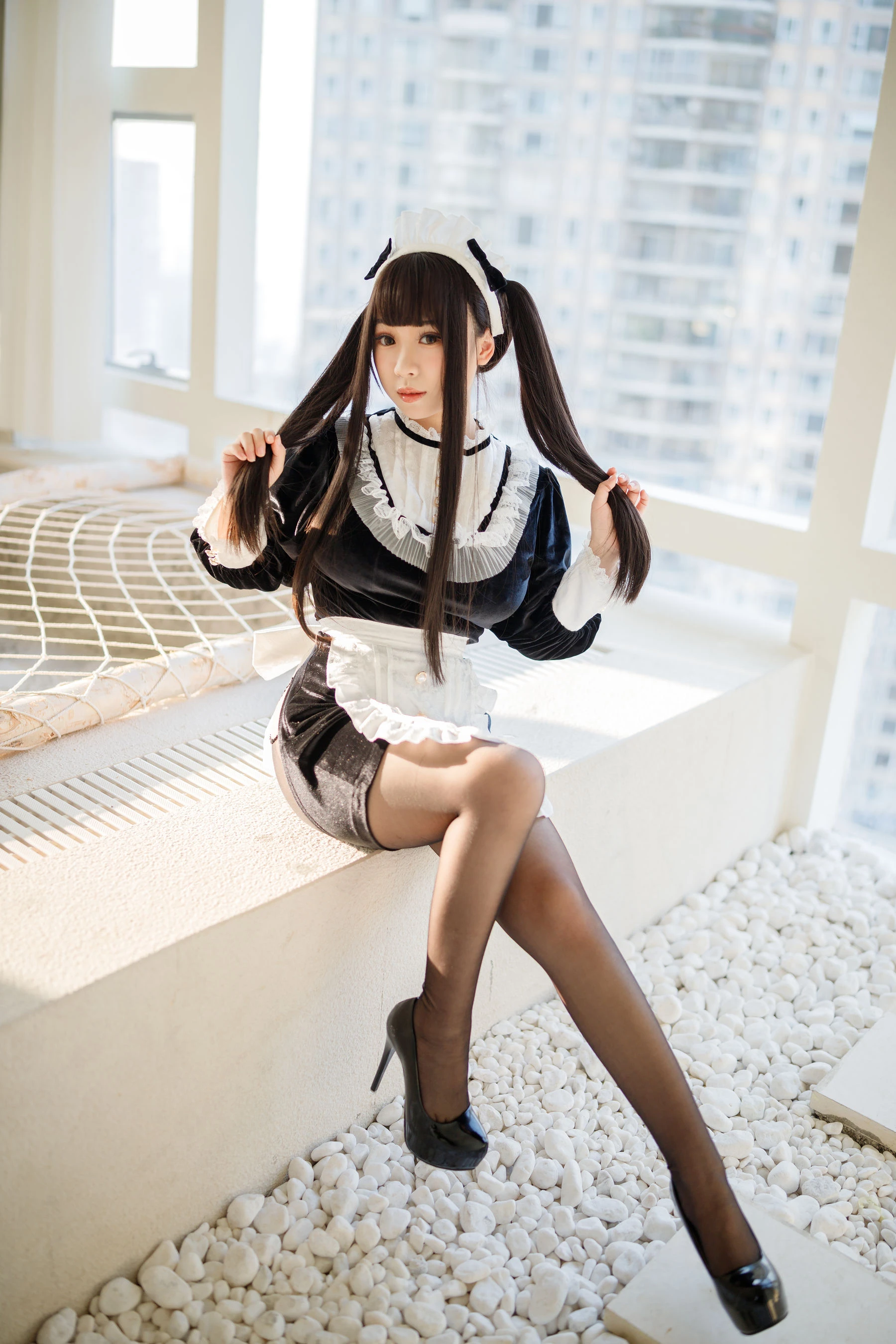 [辣妹]彭雨靜超清街拍美圖藝術：彭雨靜性感格調彰顯曲線完美曲線寫真 - 1