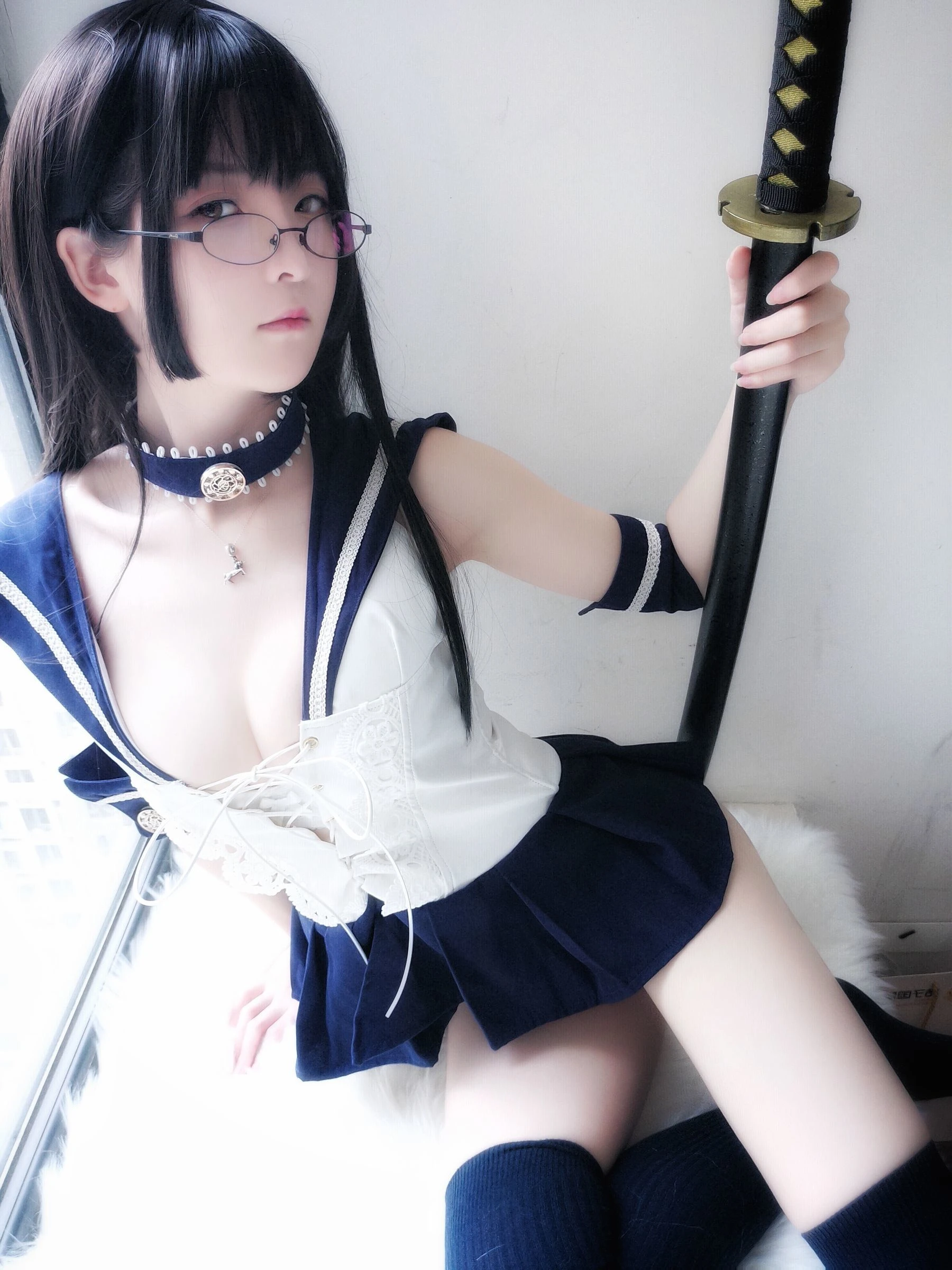 [校花]徐靜雅圖集攝影大師作：徐靜雅性感於戶外凸顯身材風採珍藏演繹 - 2