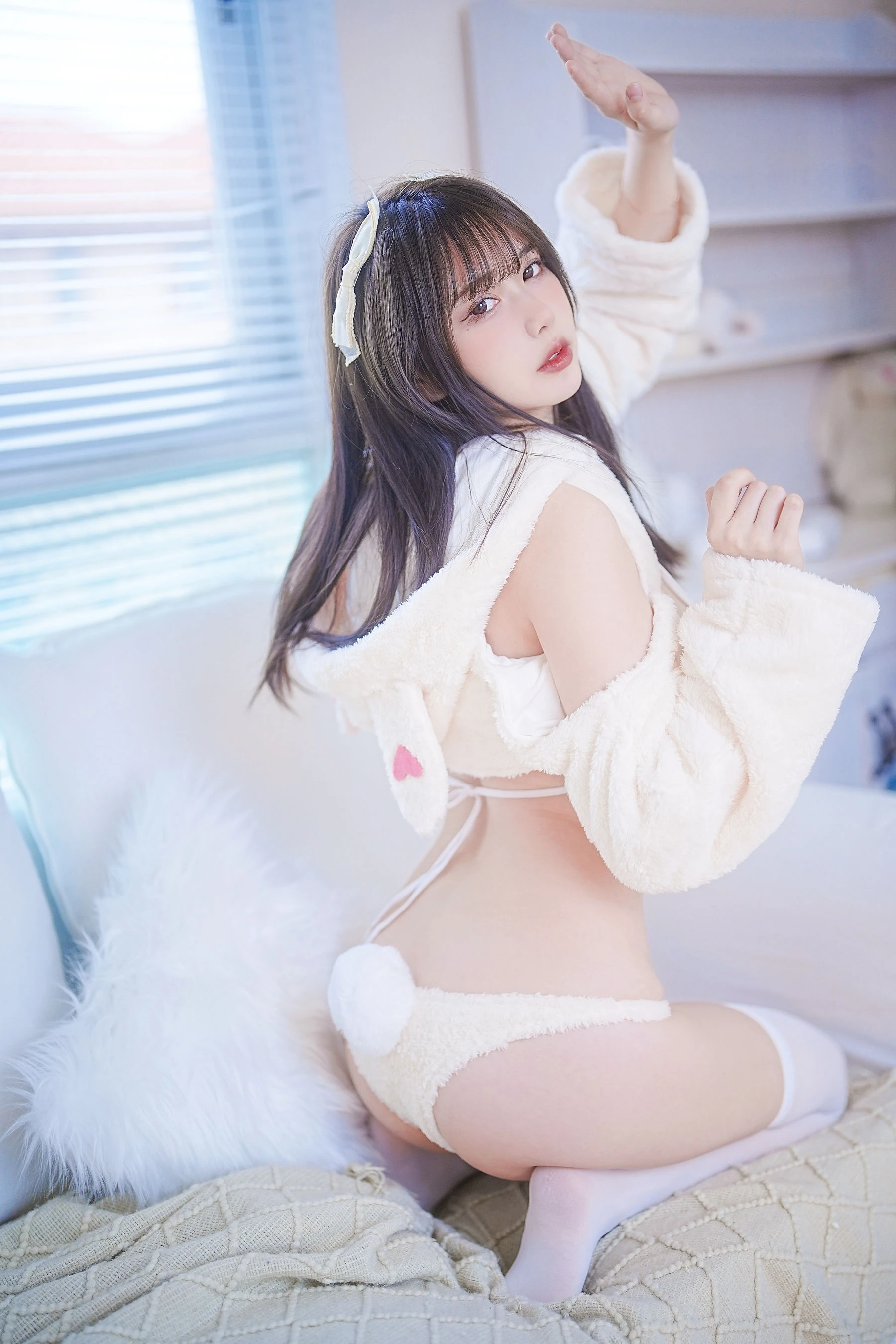 [主播]謝雨婷大片攝影大師作：謝雨婷火辣於室內綻放蜂腰神韻珍藏演繹 - 5