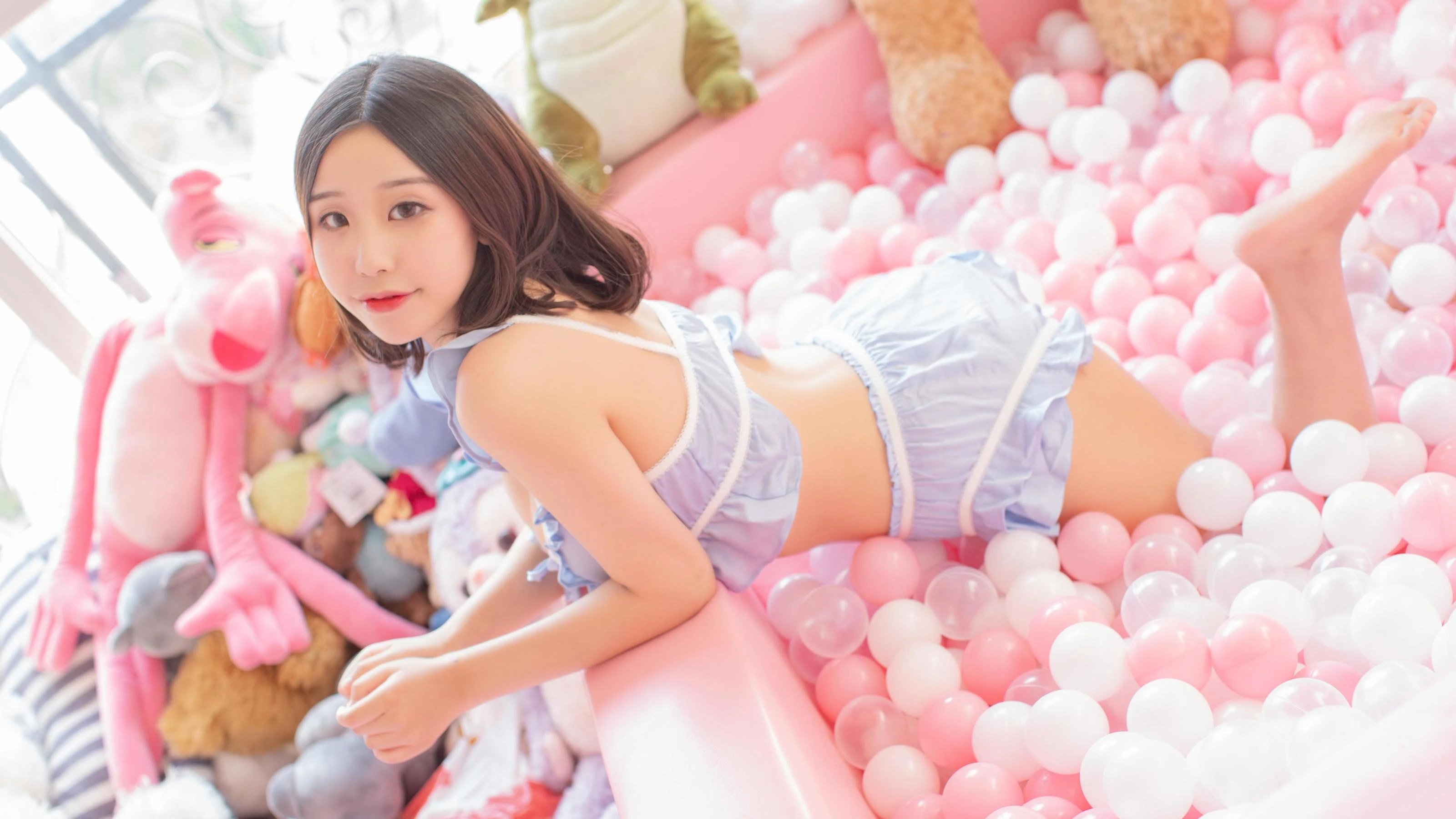 [女神]郭佳怡自然光超清大片珍藏：郭佳怡火辣演繹美胸完美魅力釋放寫真藝術 - 12