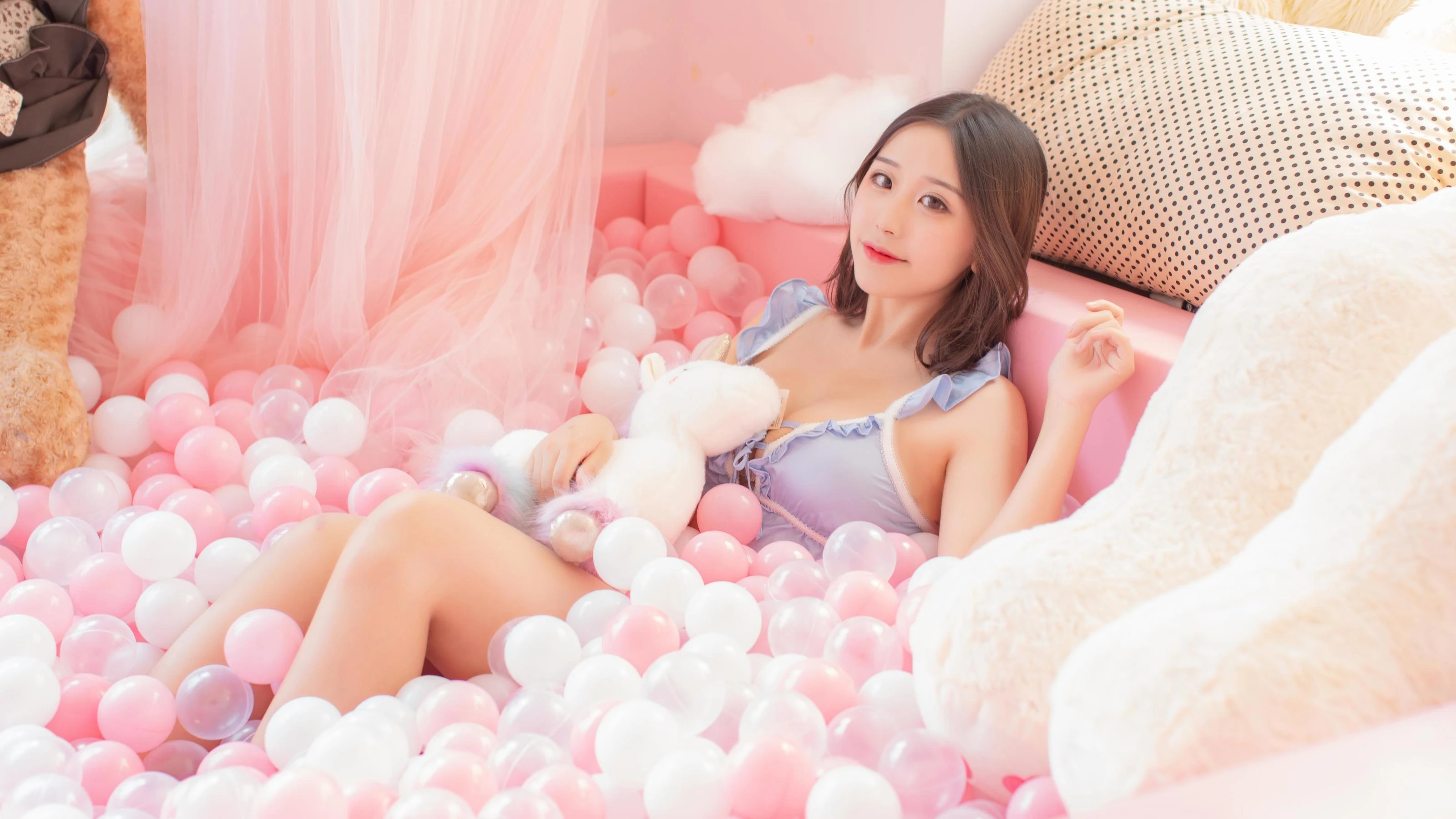 [女神]郭佳怡自然光超清大片珍藏：郭佳怡火辣演繹美胸完美魅力釋放寫真藝術 - 3