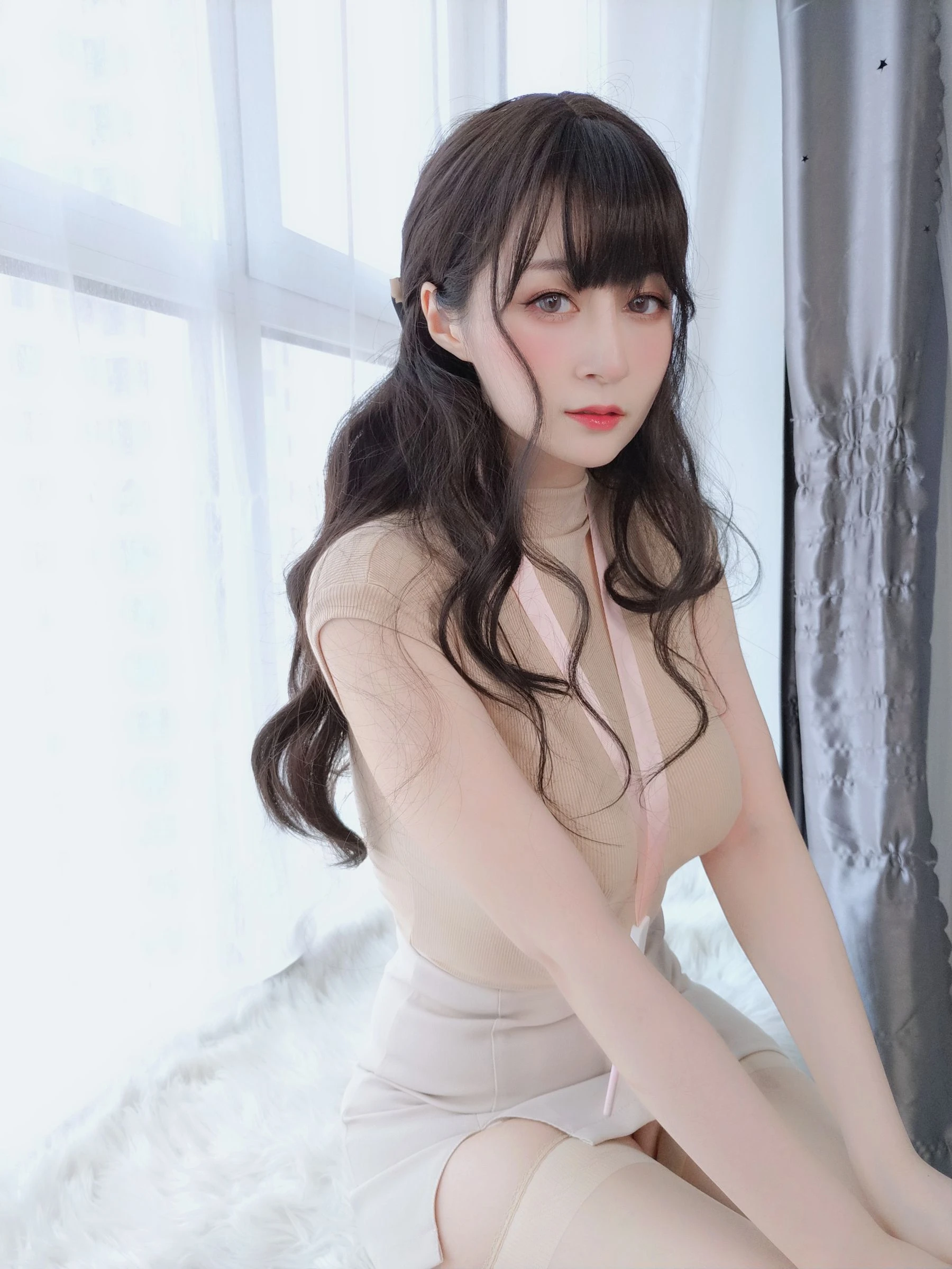[護士]劉雨萱美圖攝影大師作：劉雨萱時尚於街拍綻放美胸韻味首發演繹 - 1