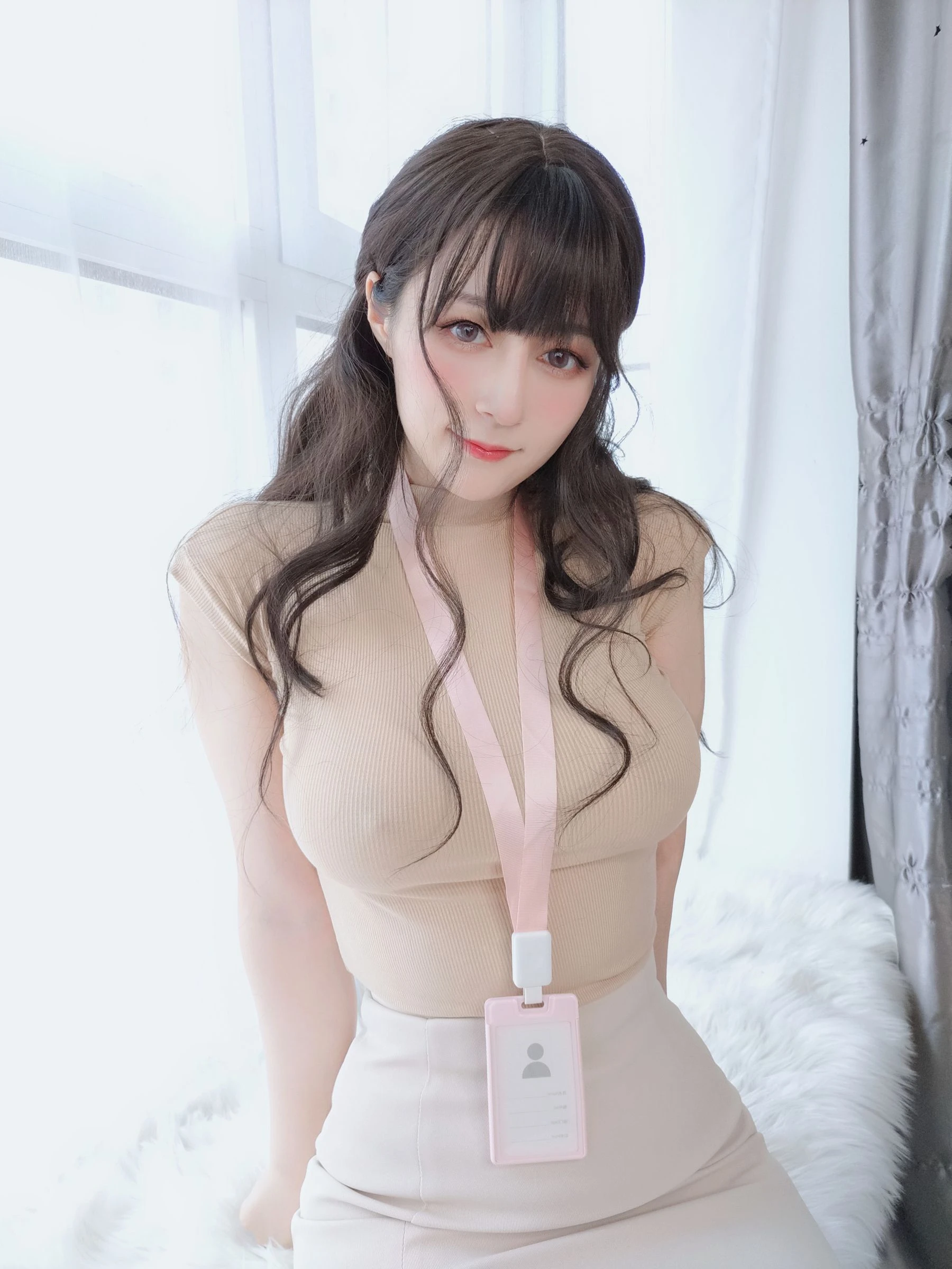 [護士]劉雨萱美圖攝影大師作：劉雨萱時尚於街拍綻放美胸韻味首發演繹 - 17