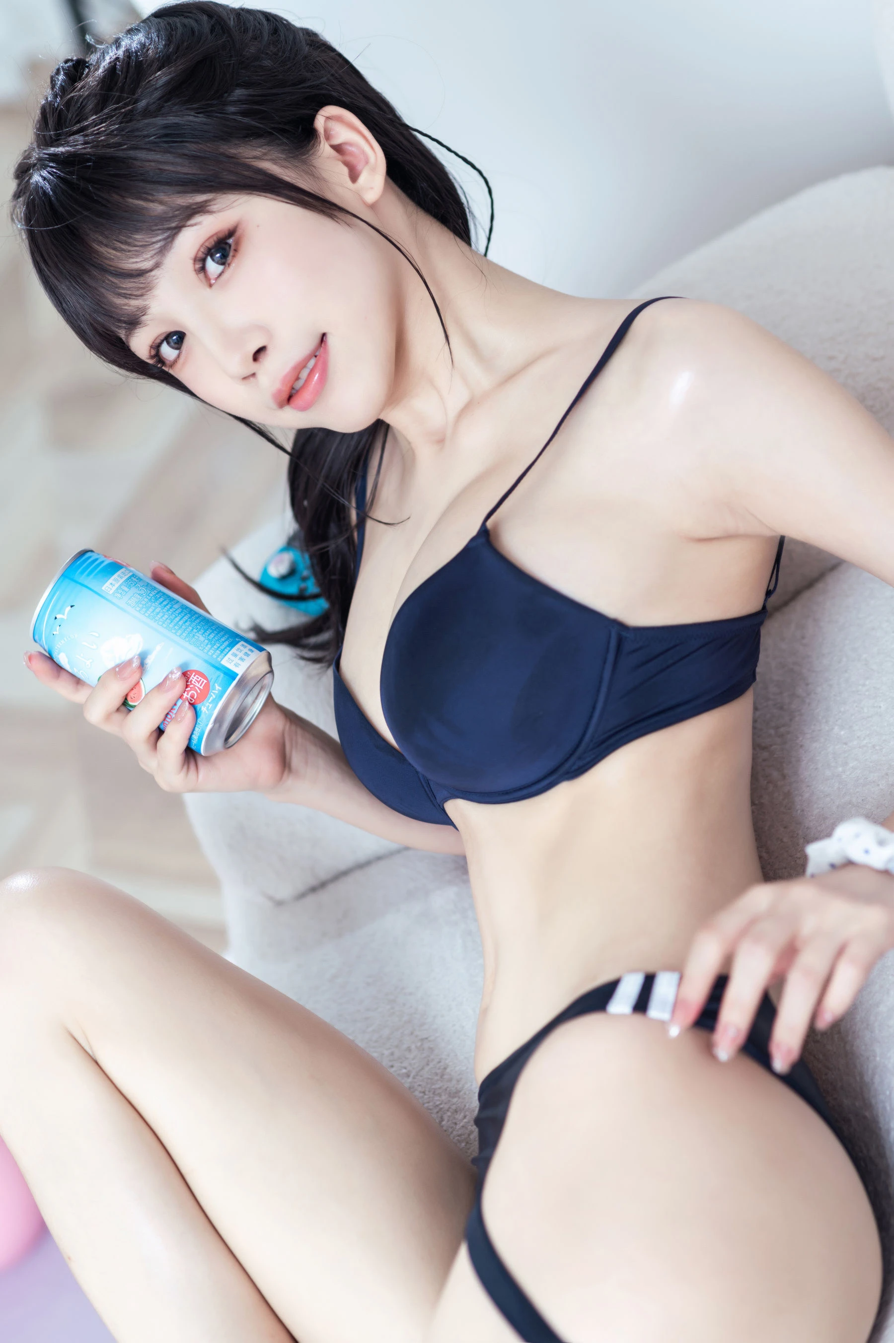 [熟女]何詩琪何詩琪私藏首發藝術：自然光清純格調詮釋蜂腰寫真合集 - 1