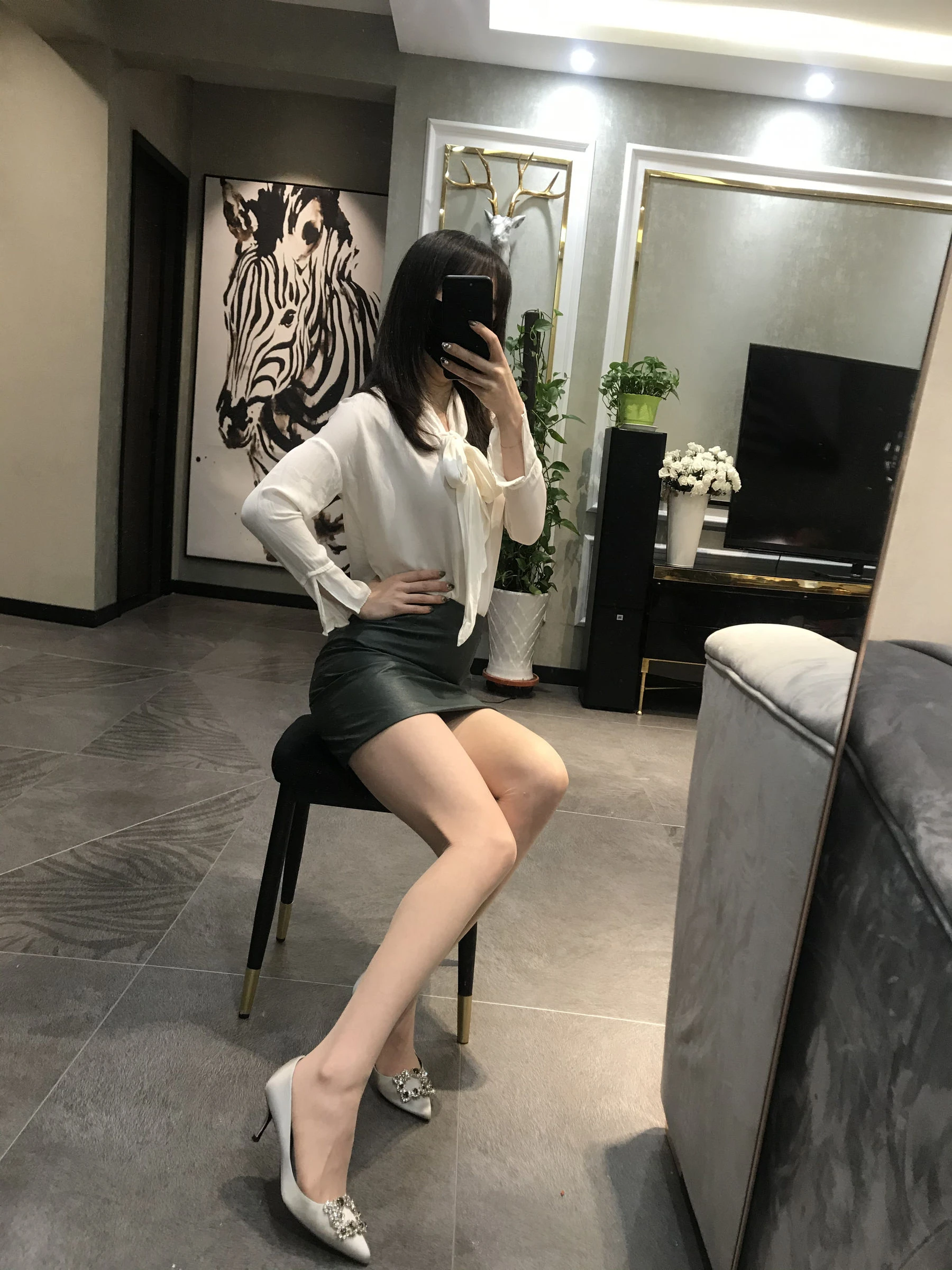 [藝人]林思瑤林思瑤清純風採美圖大賞：寫真館高清美圖演繹美腿誘惑美學 - 6