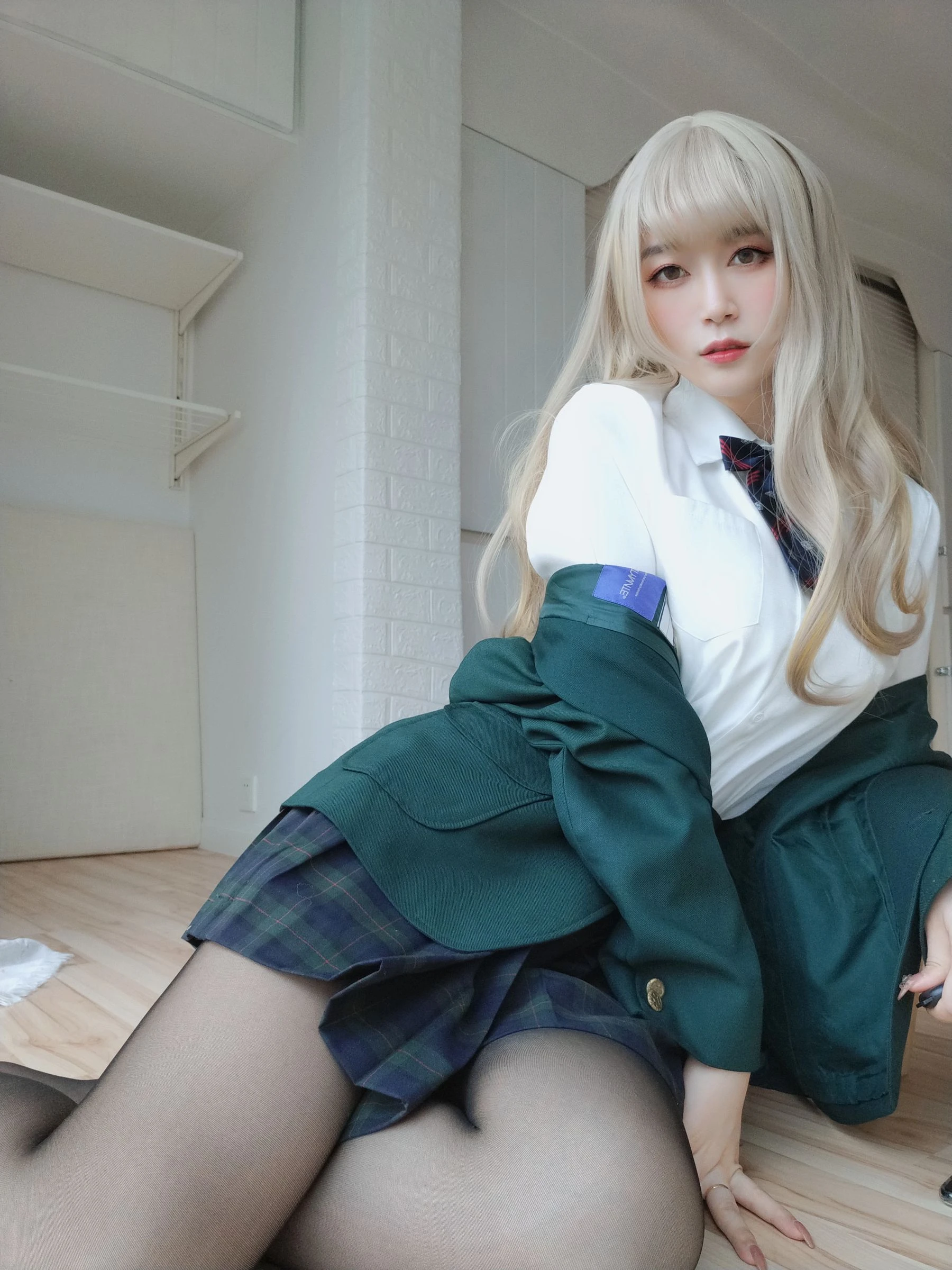 [熟女]李雅婷大片攝影大師作：李雅婷時尚於攝影棚釋放美胸魅力大圖演繹 - 47