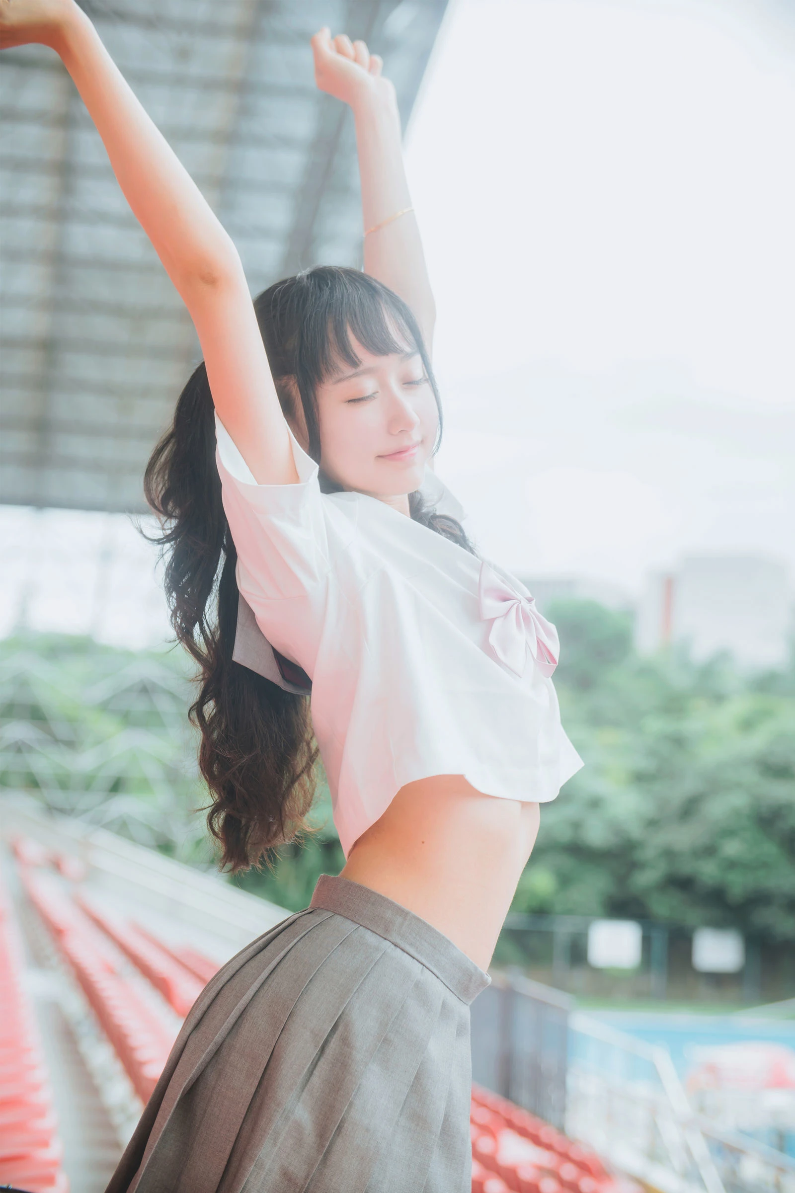 [正妹]宋雅婷美圖攝影大師作：宋雅婷甜美於自然光凸顯曲線神韻獨家演繹 - 1