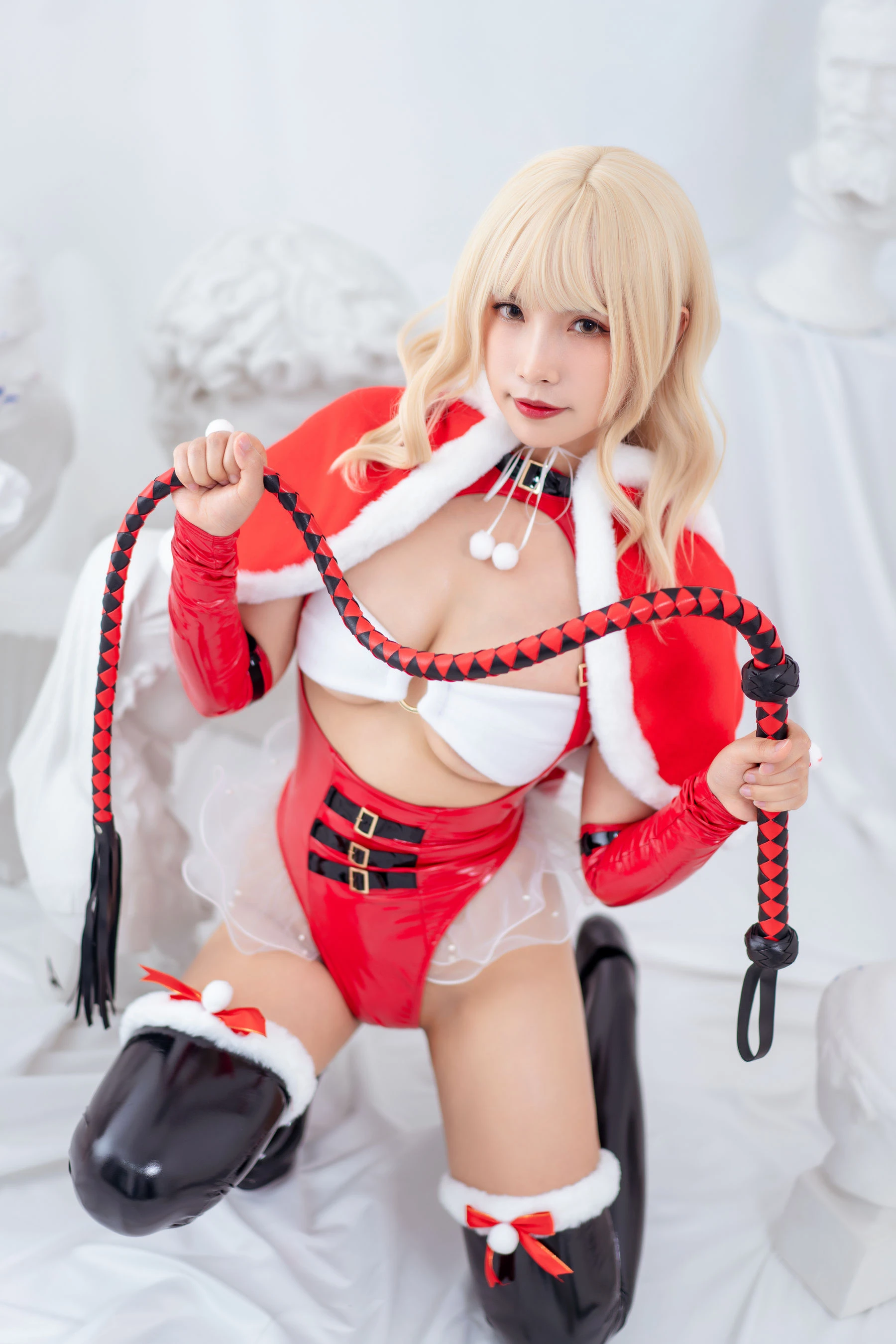 [校花]梁思穎梁思穎性感氣質美圖大賞：戶外首發美圖演繹曲線誘惑美學 - 1