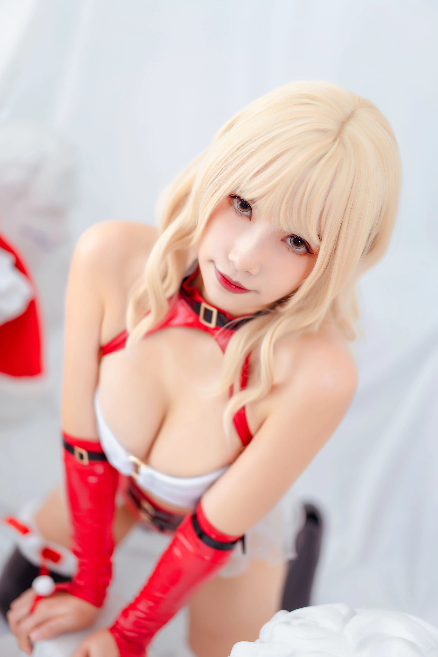 [校花]梁思穎梁思穎性感氣質美圖大賞：戶外首發美圖演繹曲線誘惑美學 - 13