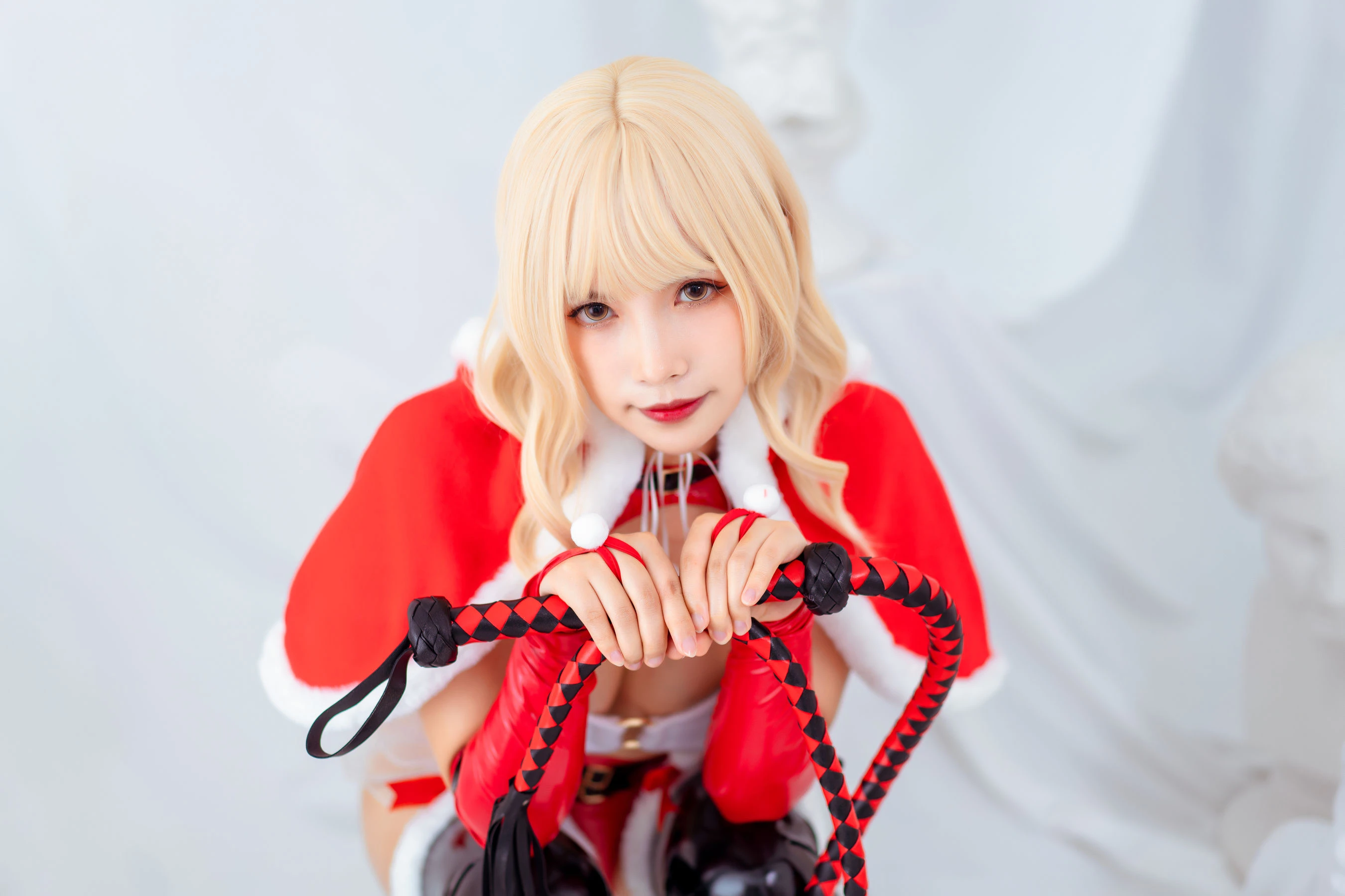 [校花]梁思穎梁思穎性感氣質美圖大賞：戶外首發美圖演繹曲線誘惑美學 - 5