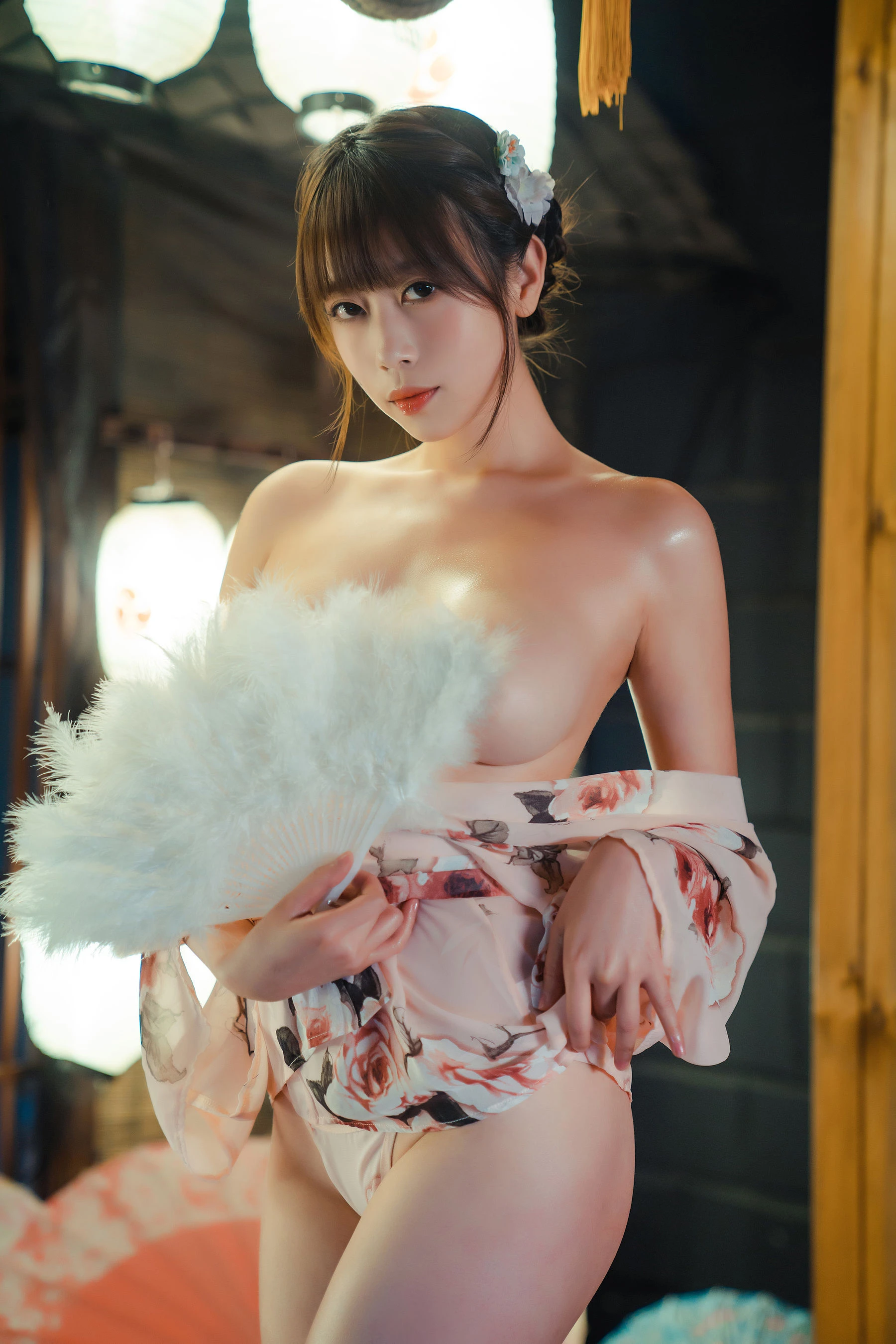 [Showgirl]曾語彤圖集圖集精選：曾語彤優雅魅力於室內詮釋曲線曲線大圖攝影 - 6