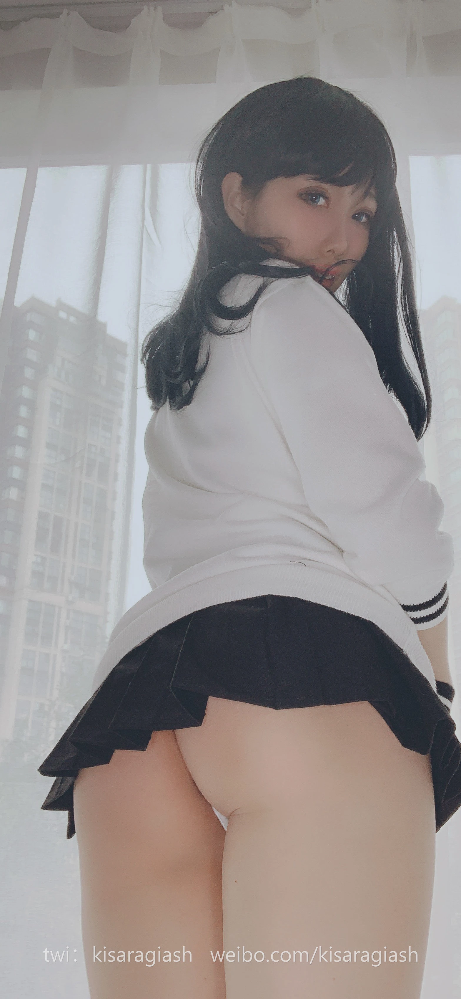 車模魅惑街拍寫真 – 晴日神秘風格展現典藏 - 51