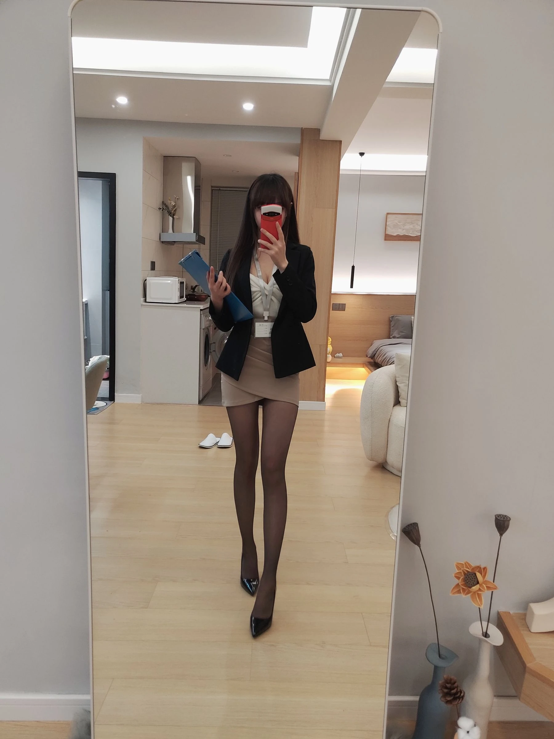 [小蘿莉]彭雨彤彭雨彤攝影棚高清藝術：性感魅力釋放長腿誘惑展現寫真大片 - 42