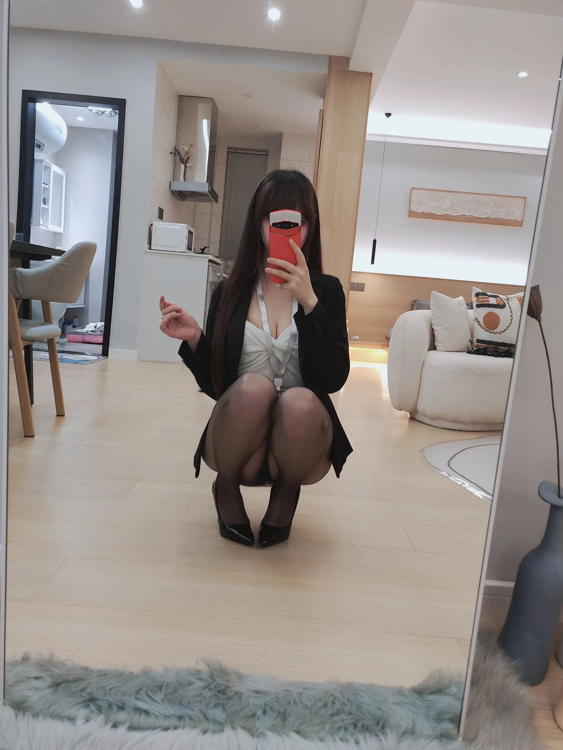 [小蘿莉]彭雨彤彭雨彤攝影棚高清藝術：性感魅力釋放長腿誘惑展現寫真大片 - 43
