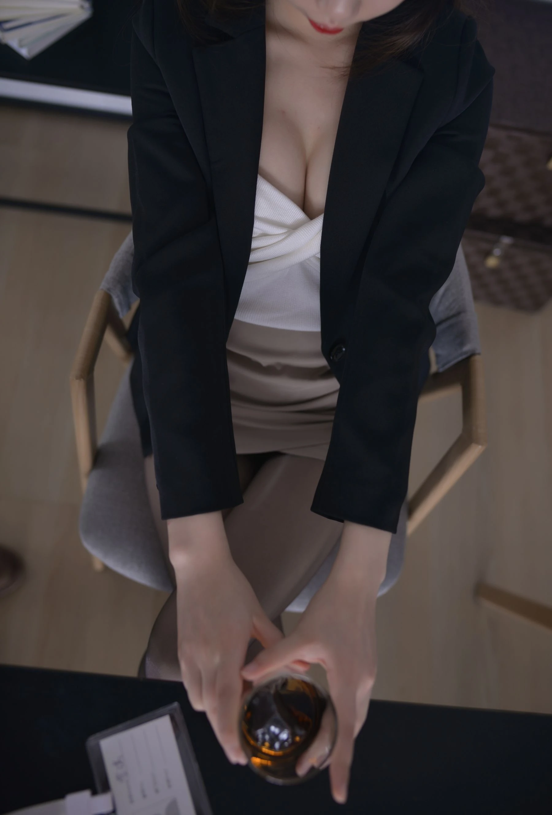 [小蘿莉]彭雨彤彭雨彤攝影棚高清藝術：性感魅力釋放長腿誘惑展現寫真大片 - 6